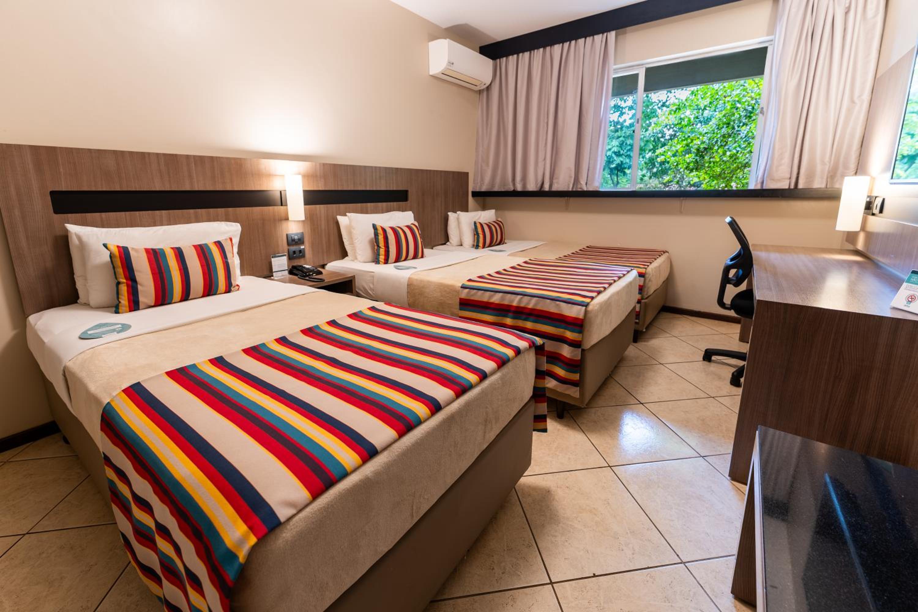 Luxury Triple Room