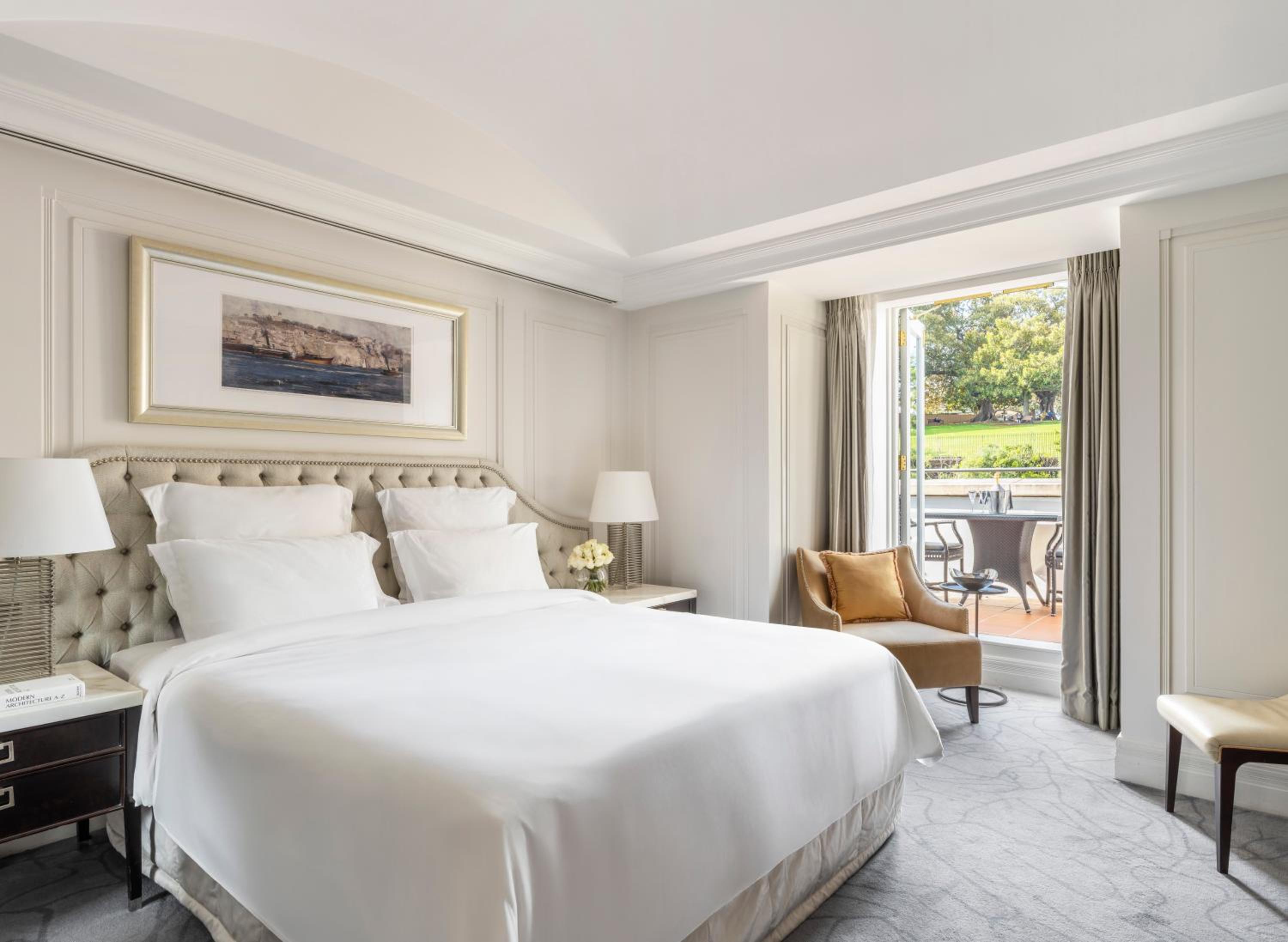 One-Bedroom Suite City Terrace