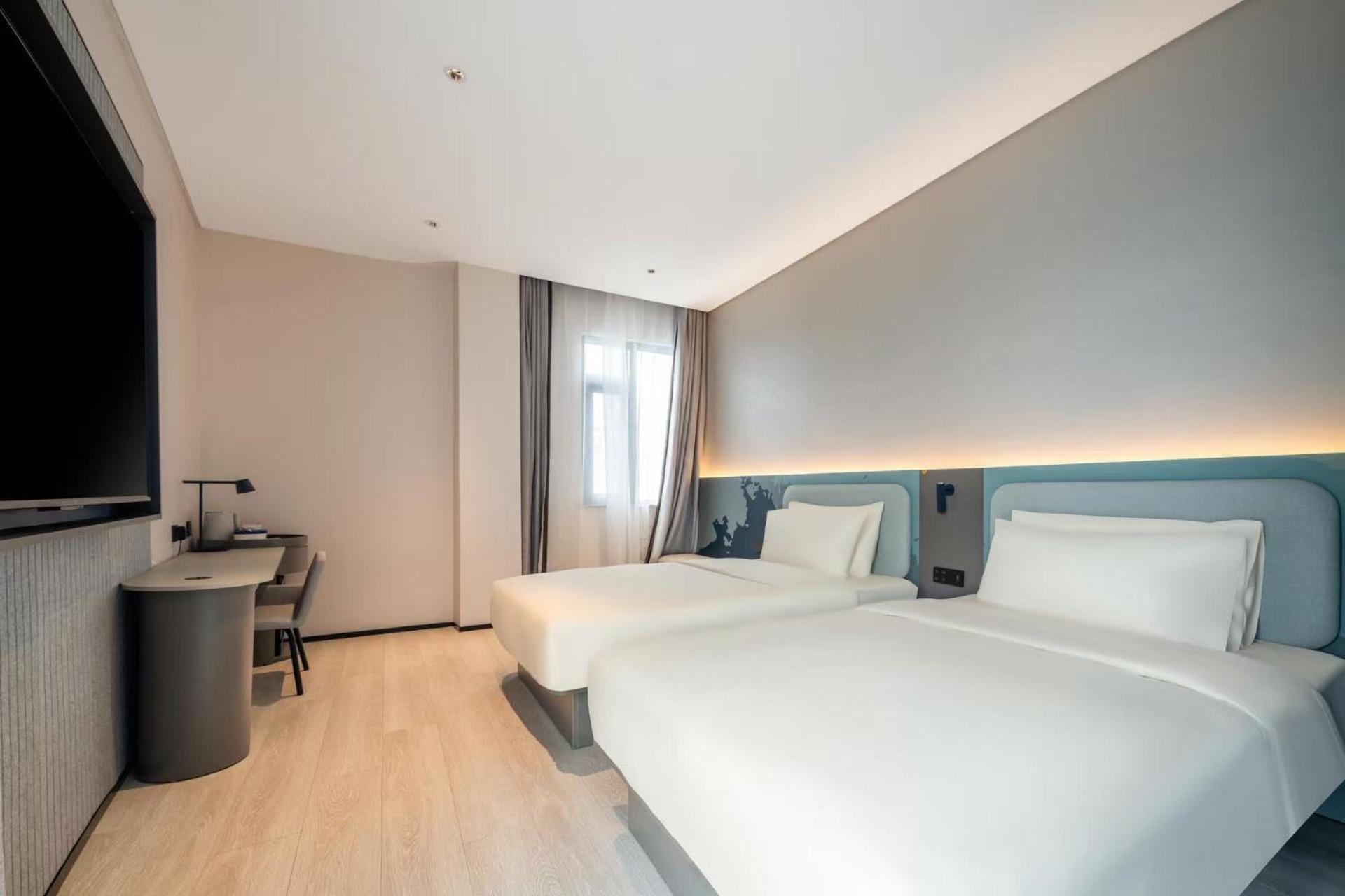 Deluxe Double or Twin Room with Garden View photo 2