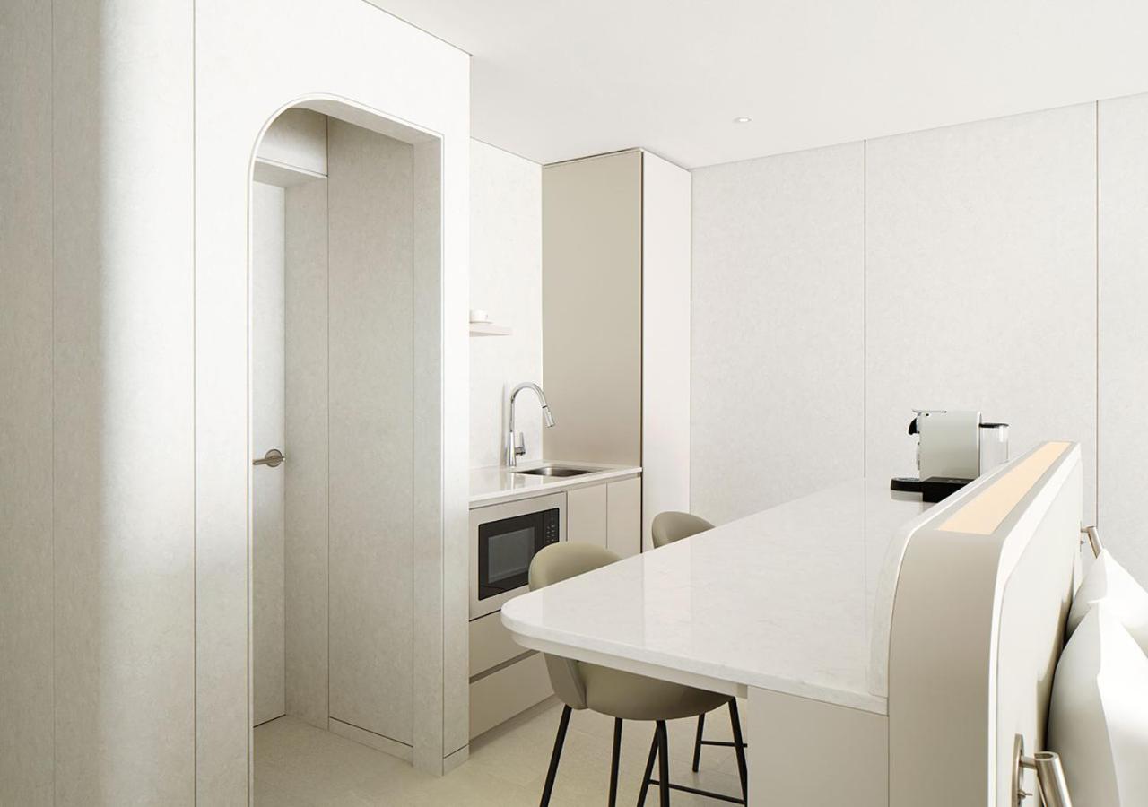 Deluxe European One Room(NO Kitchen) photo 2
