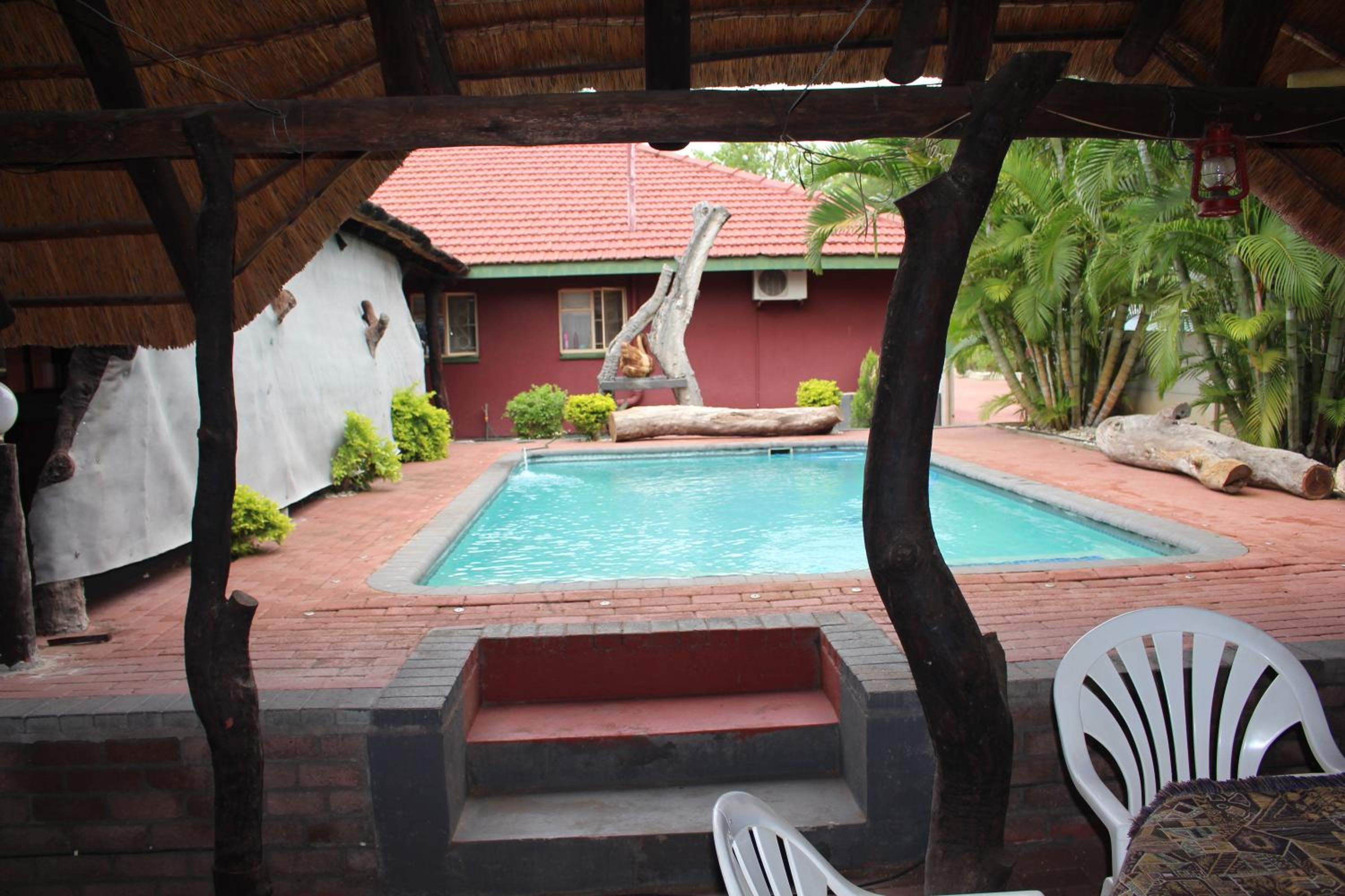 One-Bedroom House - Photo 19