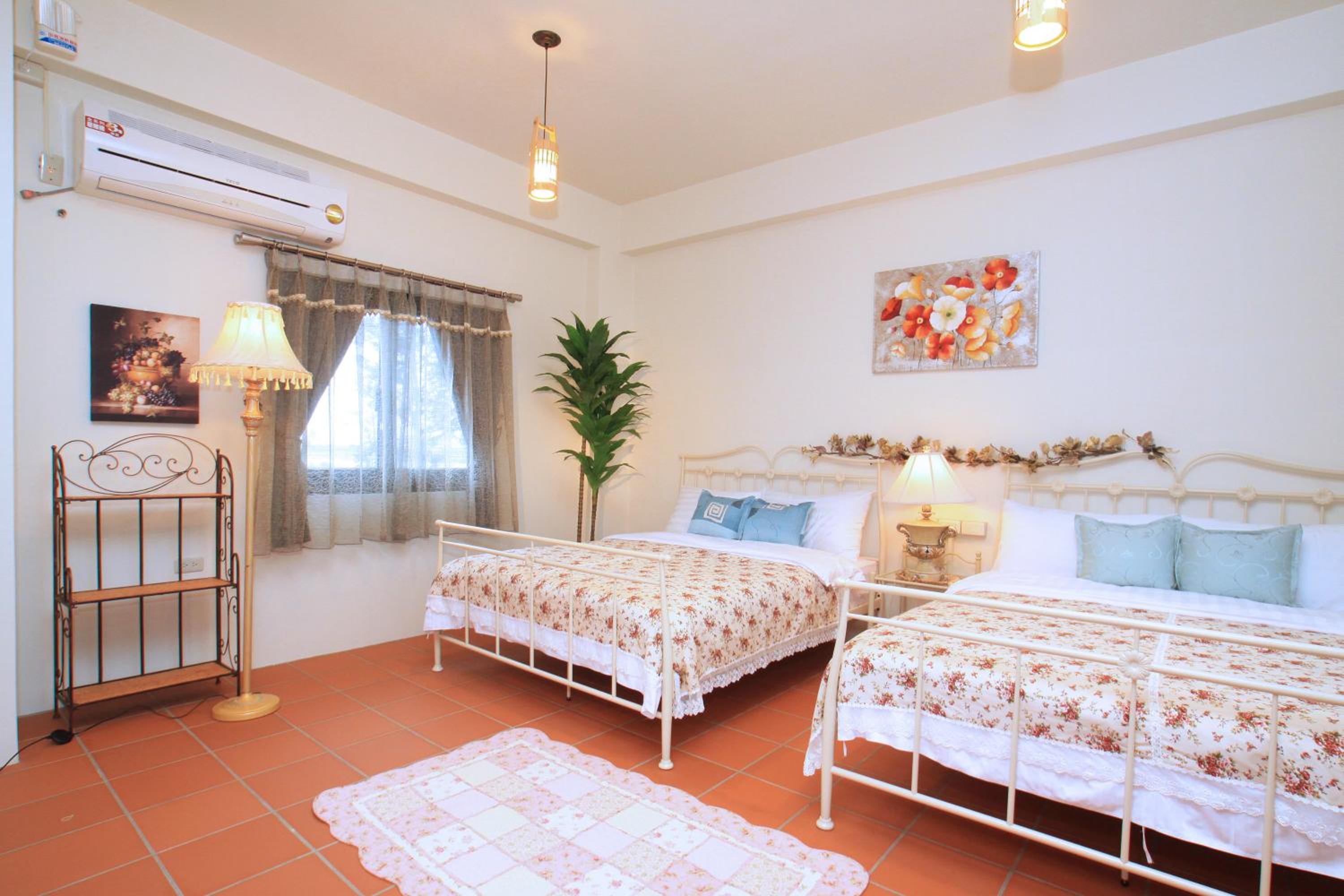 Quadruple Room With Bath photo 2