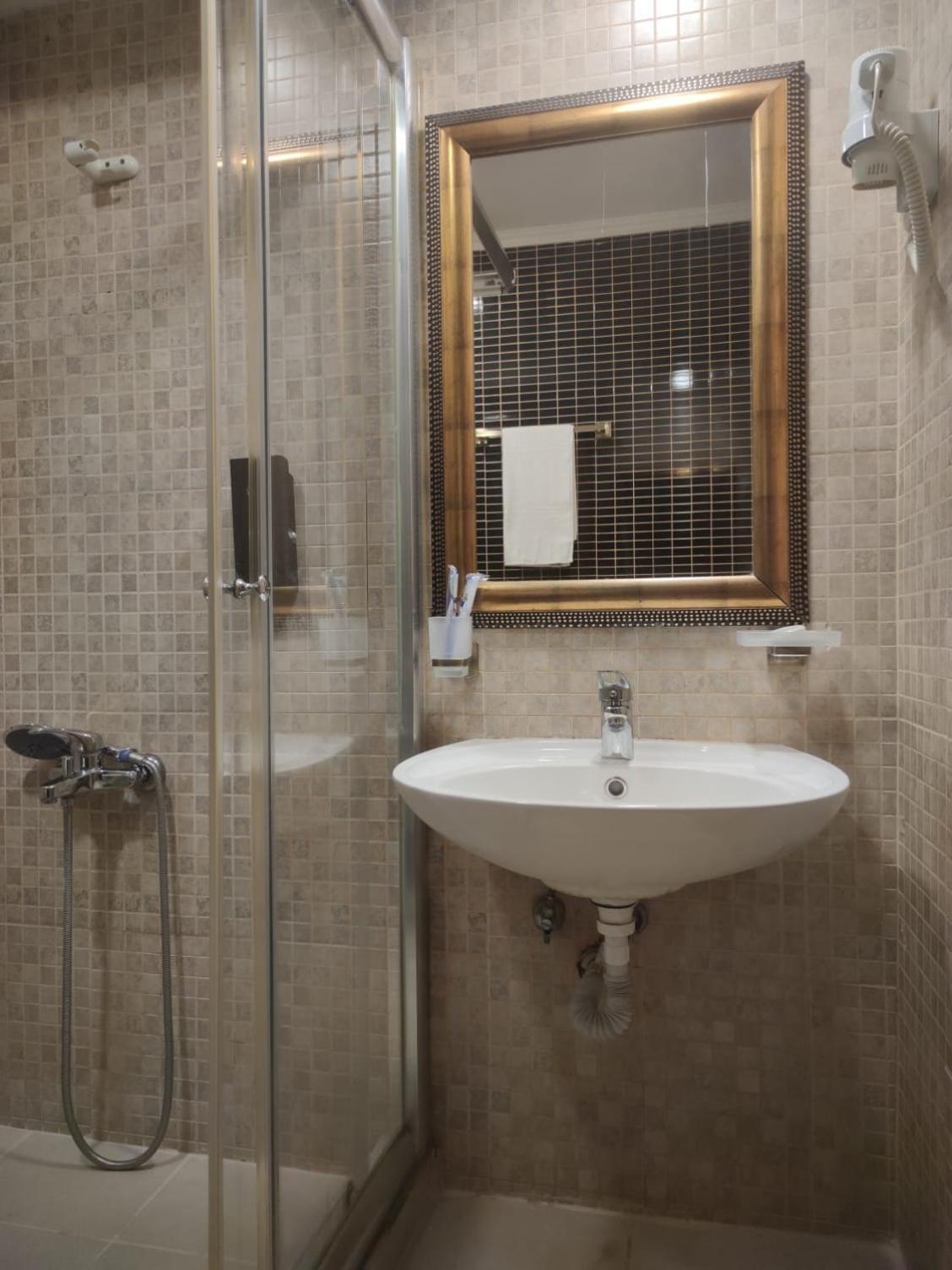 Double Room (1 Adult + 1 Child) photo 3
