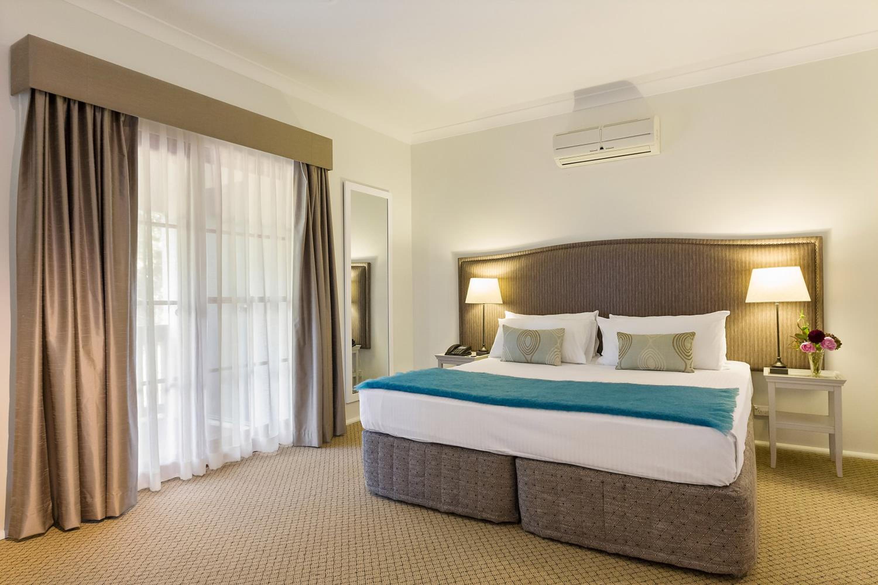 Highland King Room  - Photo 2