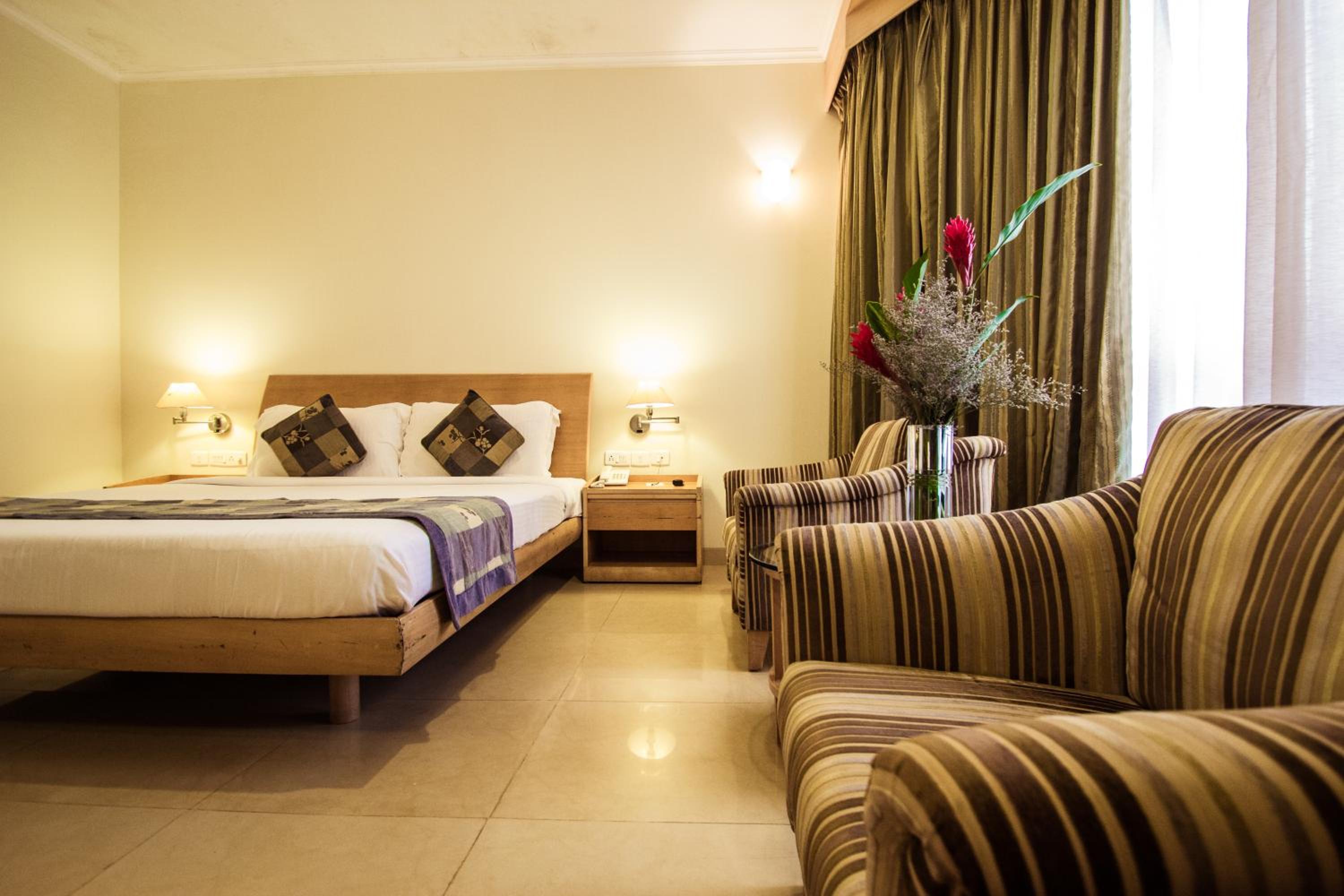 Superior Double or Twin Room (Complimentary welcome drink on arrival ) - Photo 8