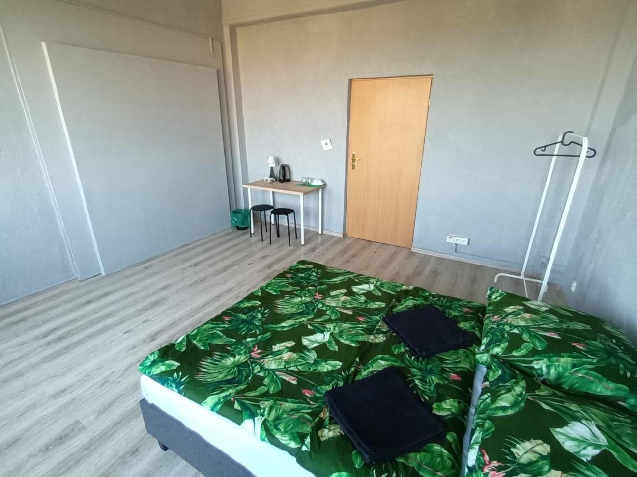 Large Double Room photo 1