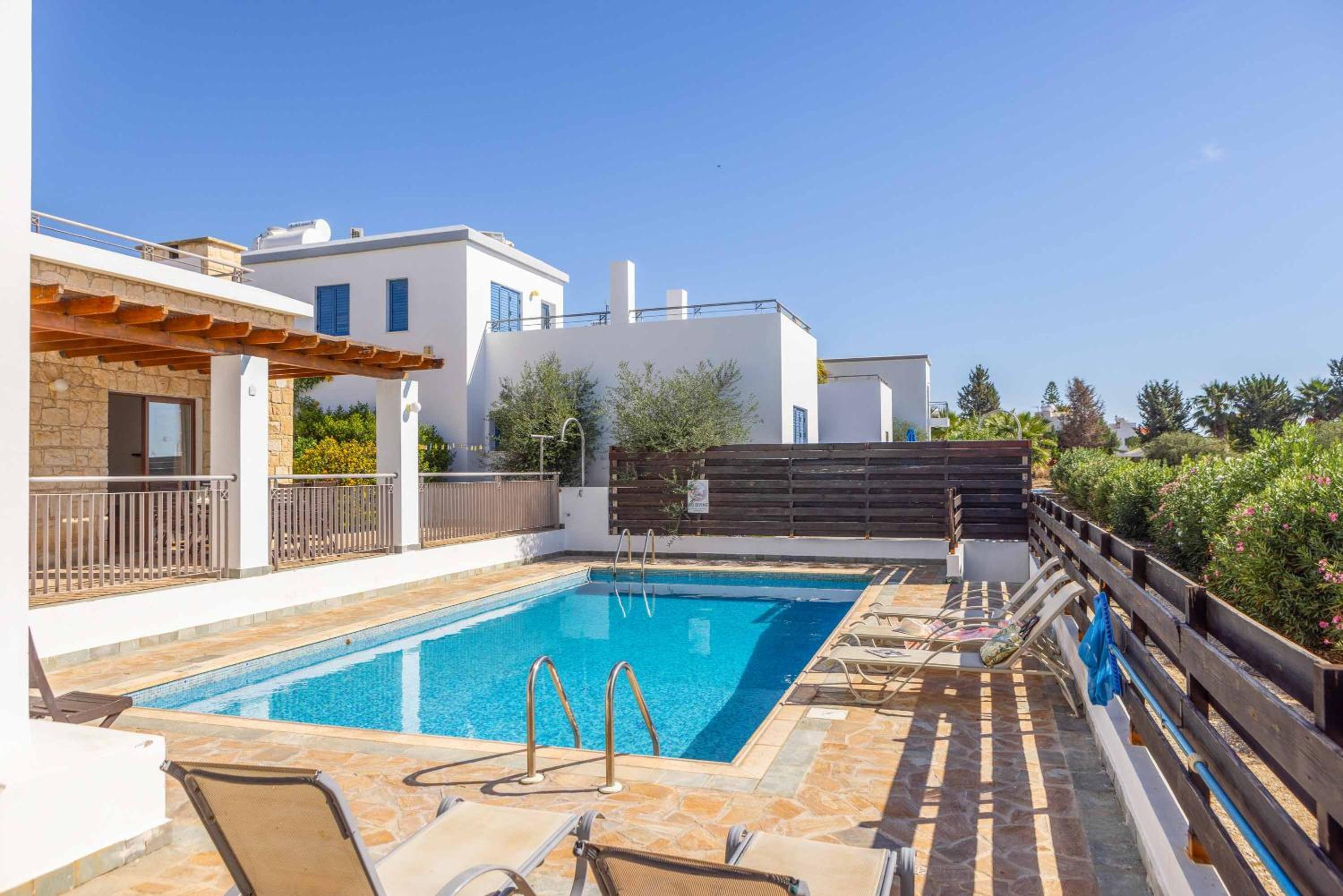 Villa photo 1