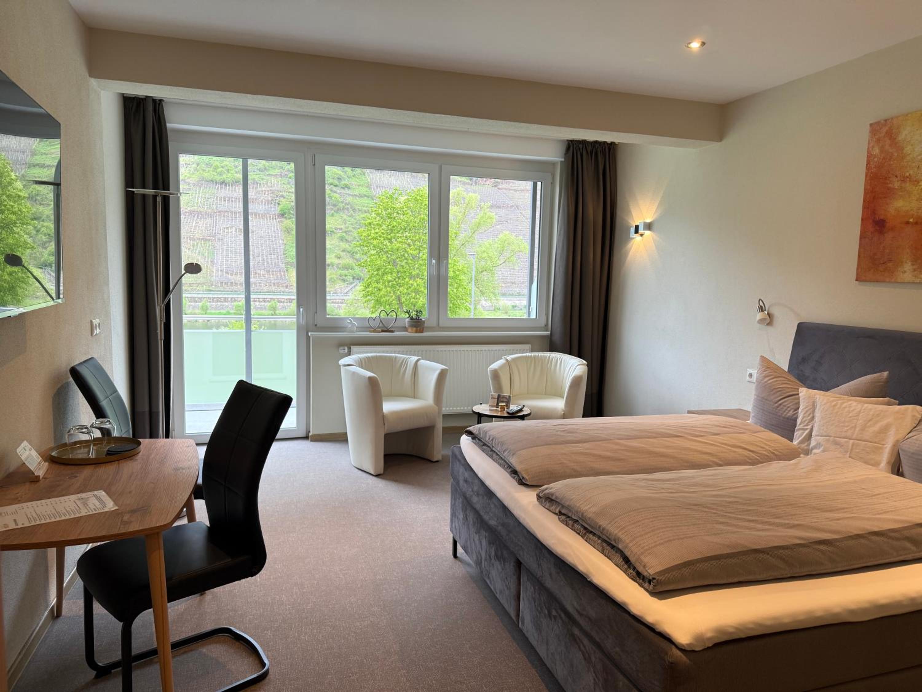 Double Room with Balcony photo 2