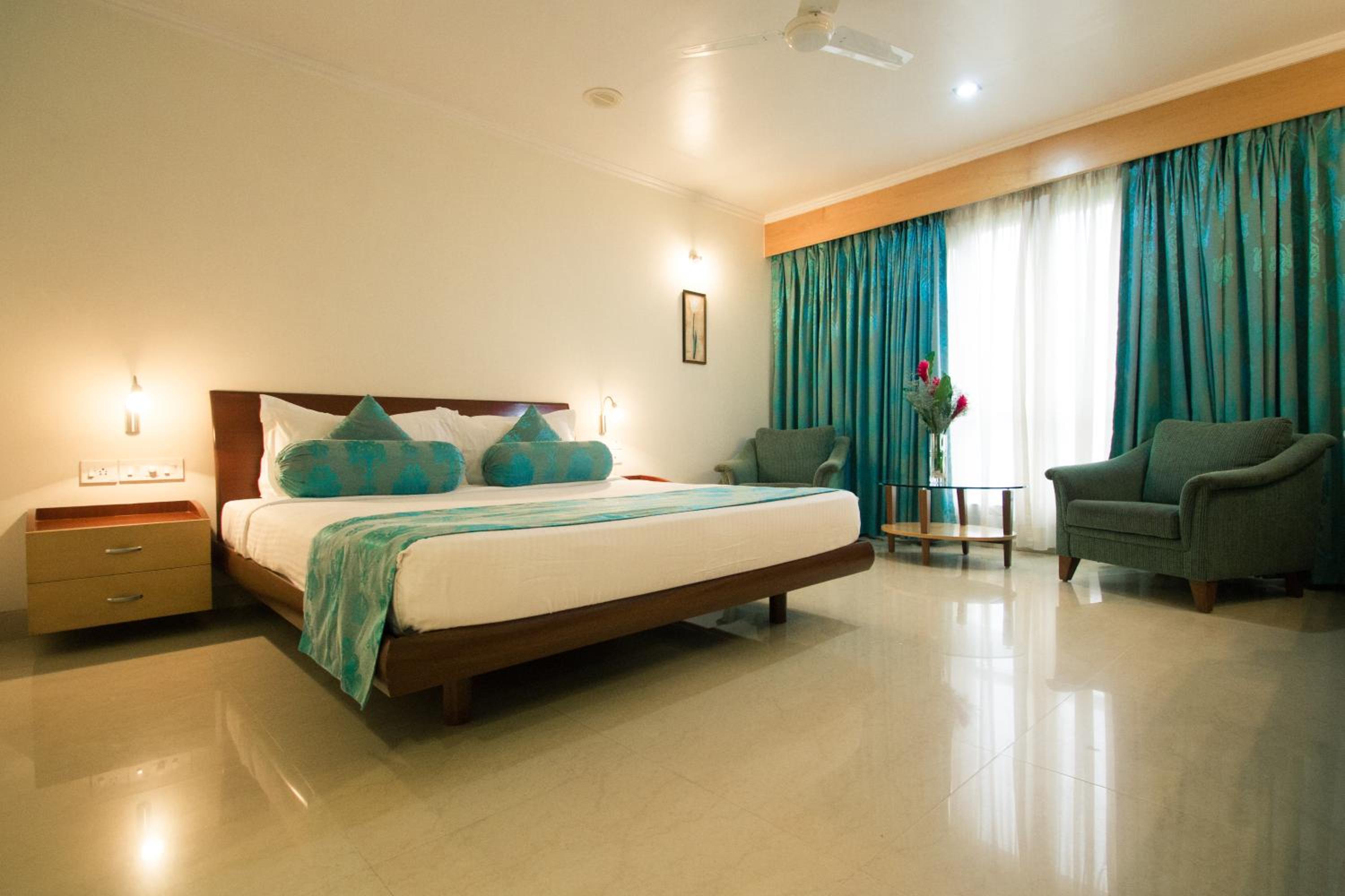 Deluxe Double or Twin Room (Complimentary welcome drink on arrival ) - Photo 5