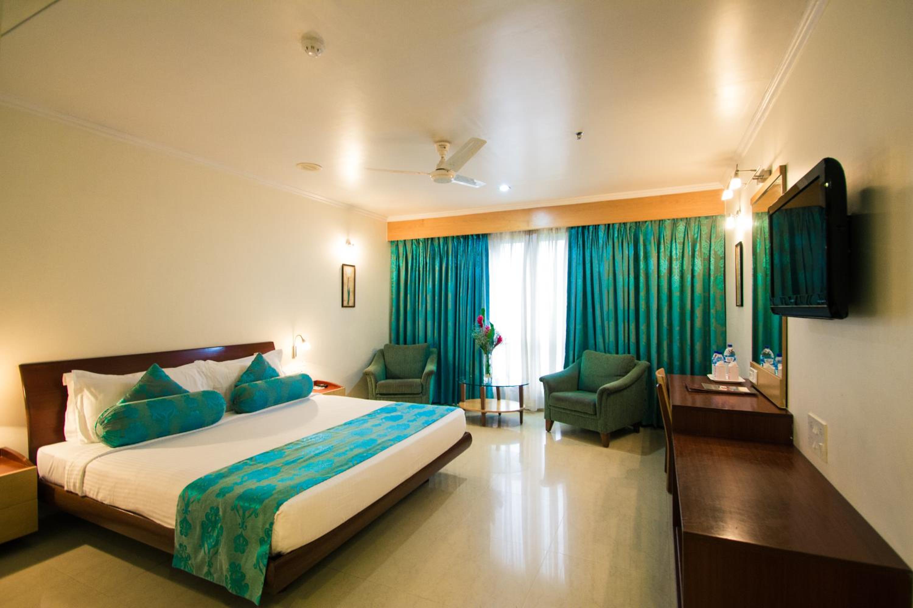 Deluxe Double or Twin Room (Complimentary welcome drink on arrival ) - Photo 6