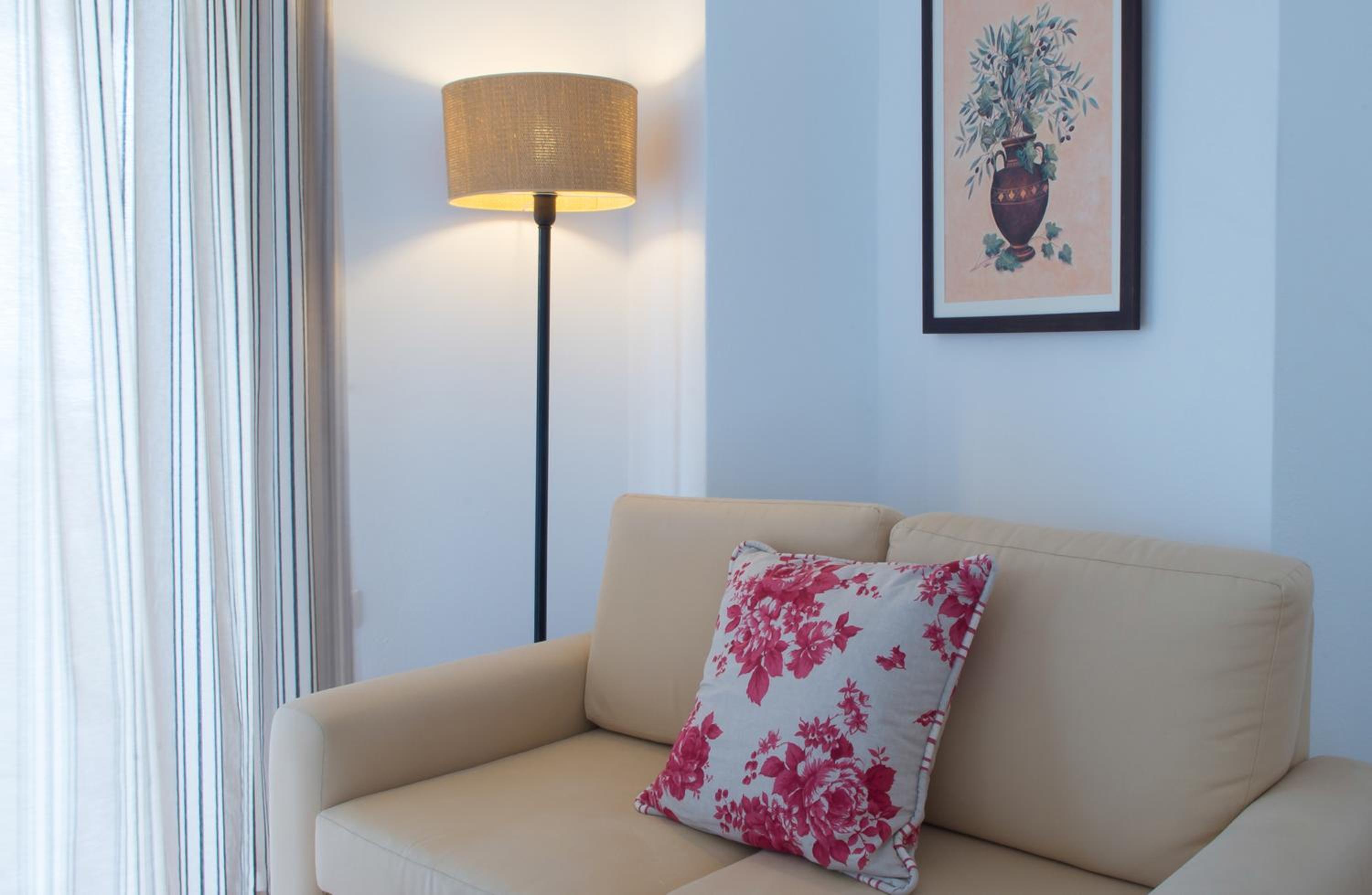 Two-Bedroom Suite Sea View with Jetted Tub