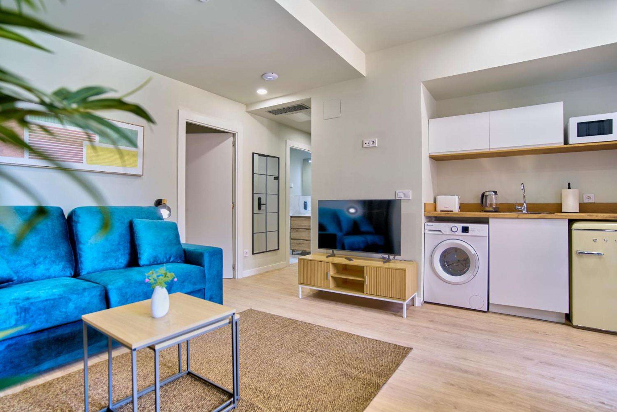 One-Bedroom Deluxe Apartment