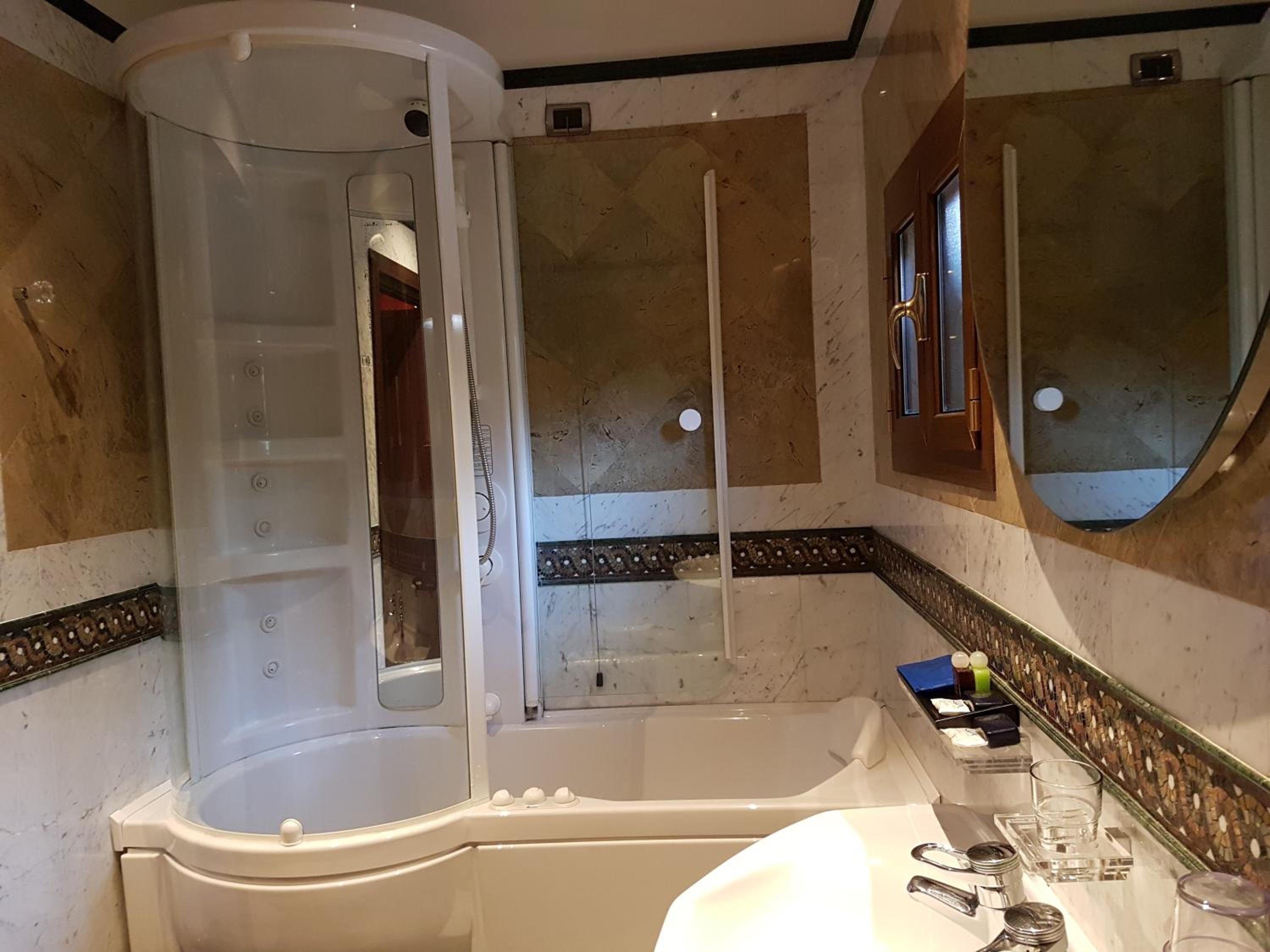 Suite with Terrace photo 2
