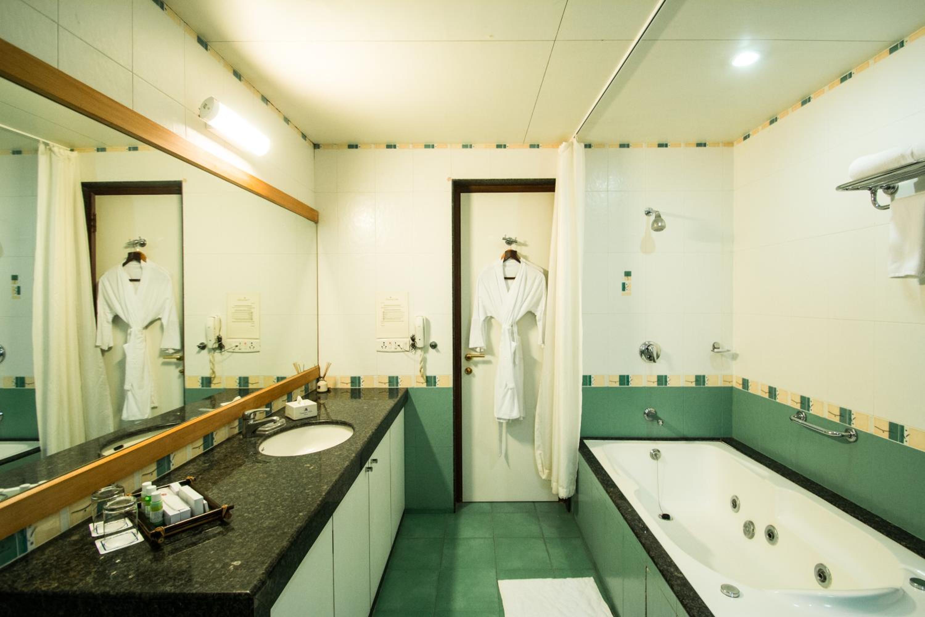 Deluxe Double or Twin Room (Complimentary welcome drink on arrival ) - Photo 9