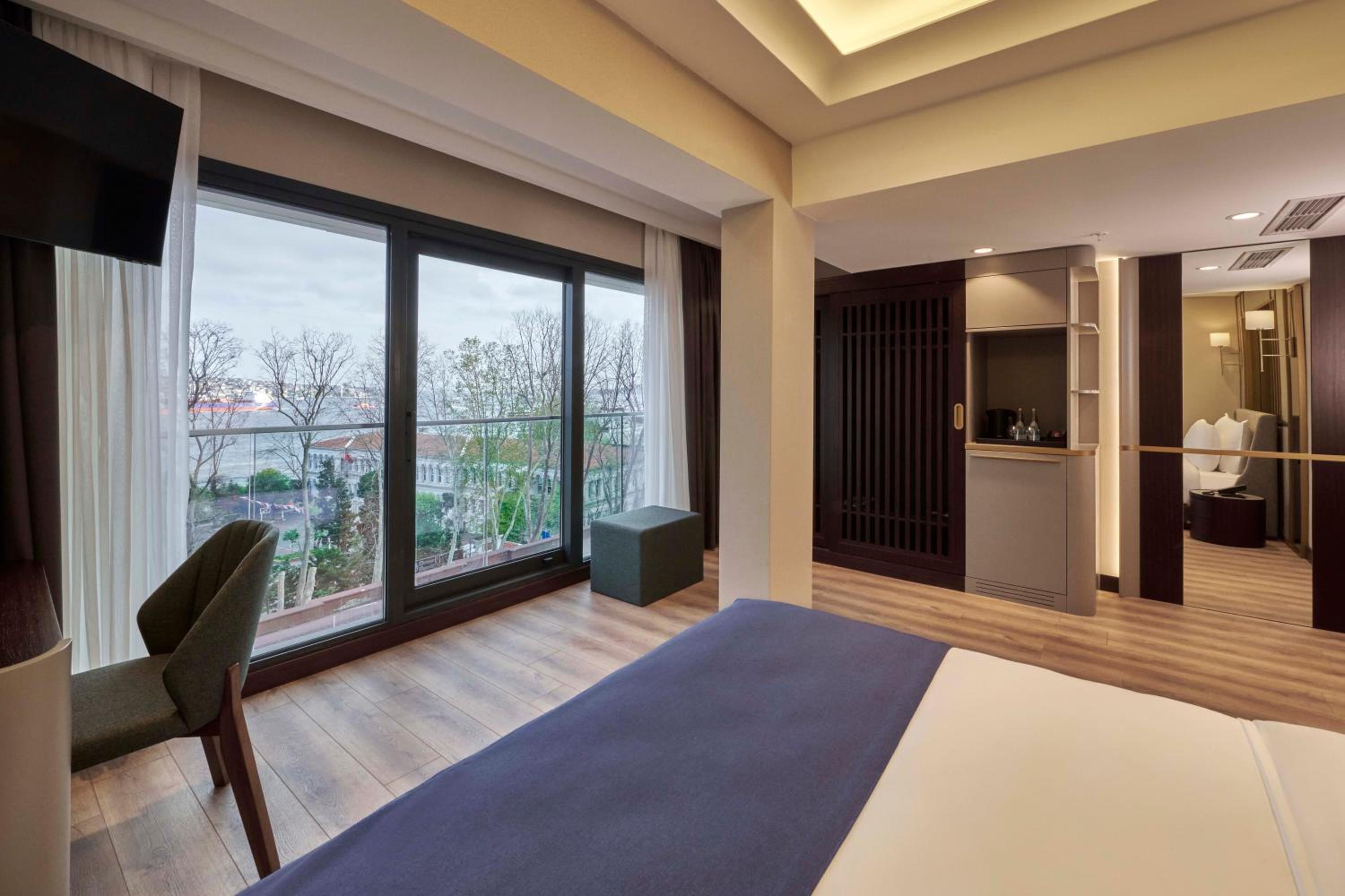 Premium Seaview Room photo 1