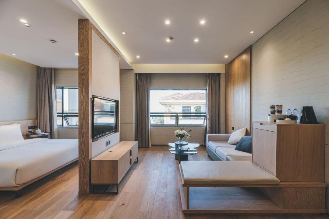 Superior Suite with Sea View photo 3