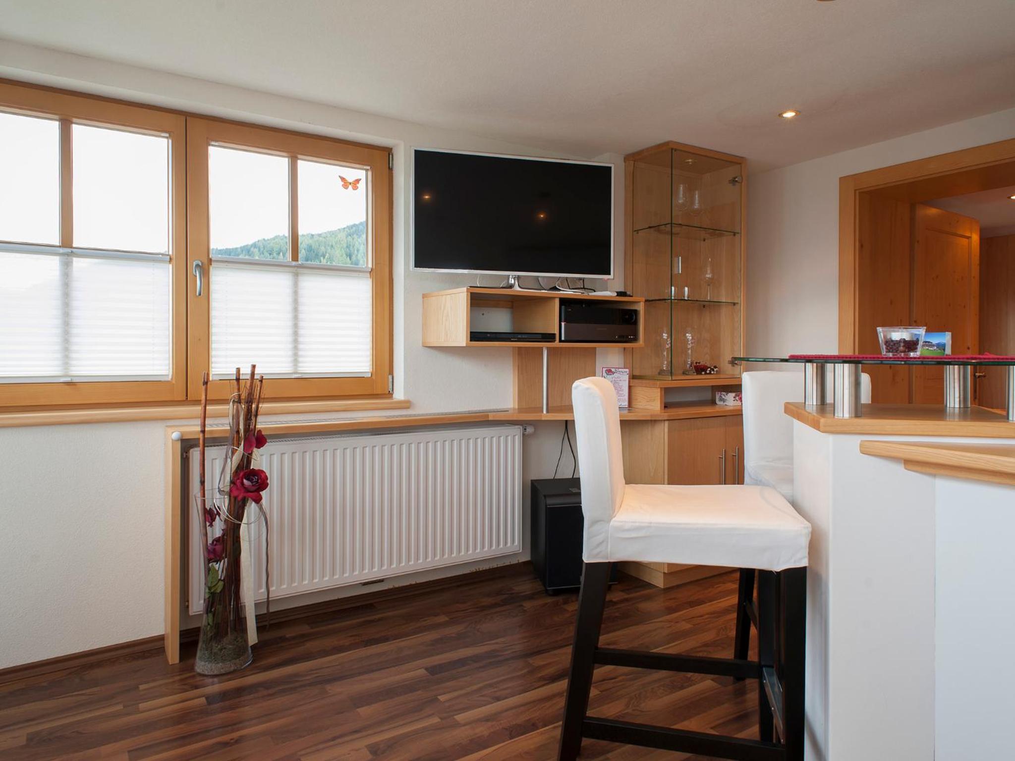 One-Bedroom Apartment with Balcony photo 2