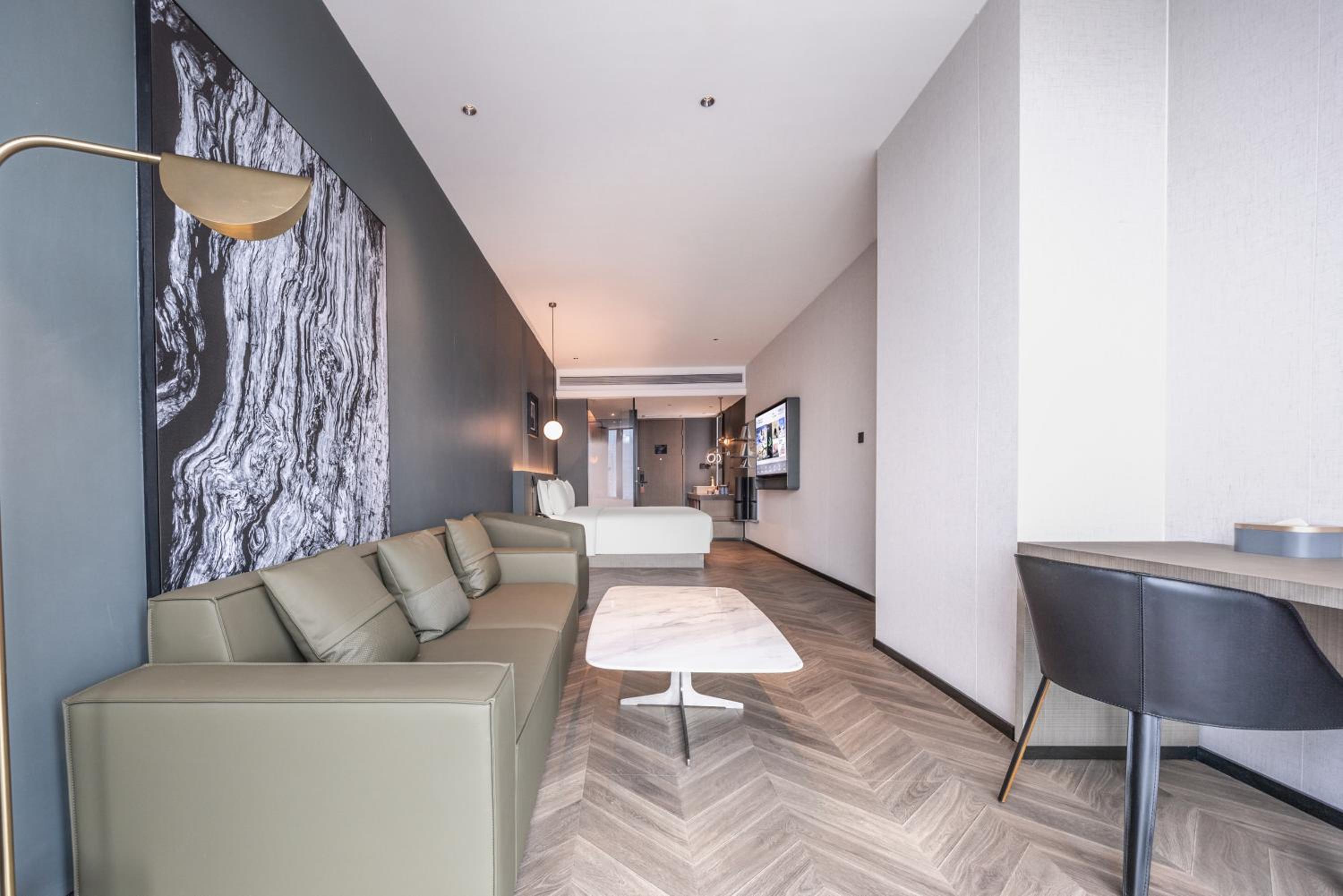 Jimu Suite with City View 