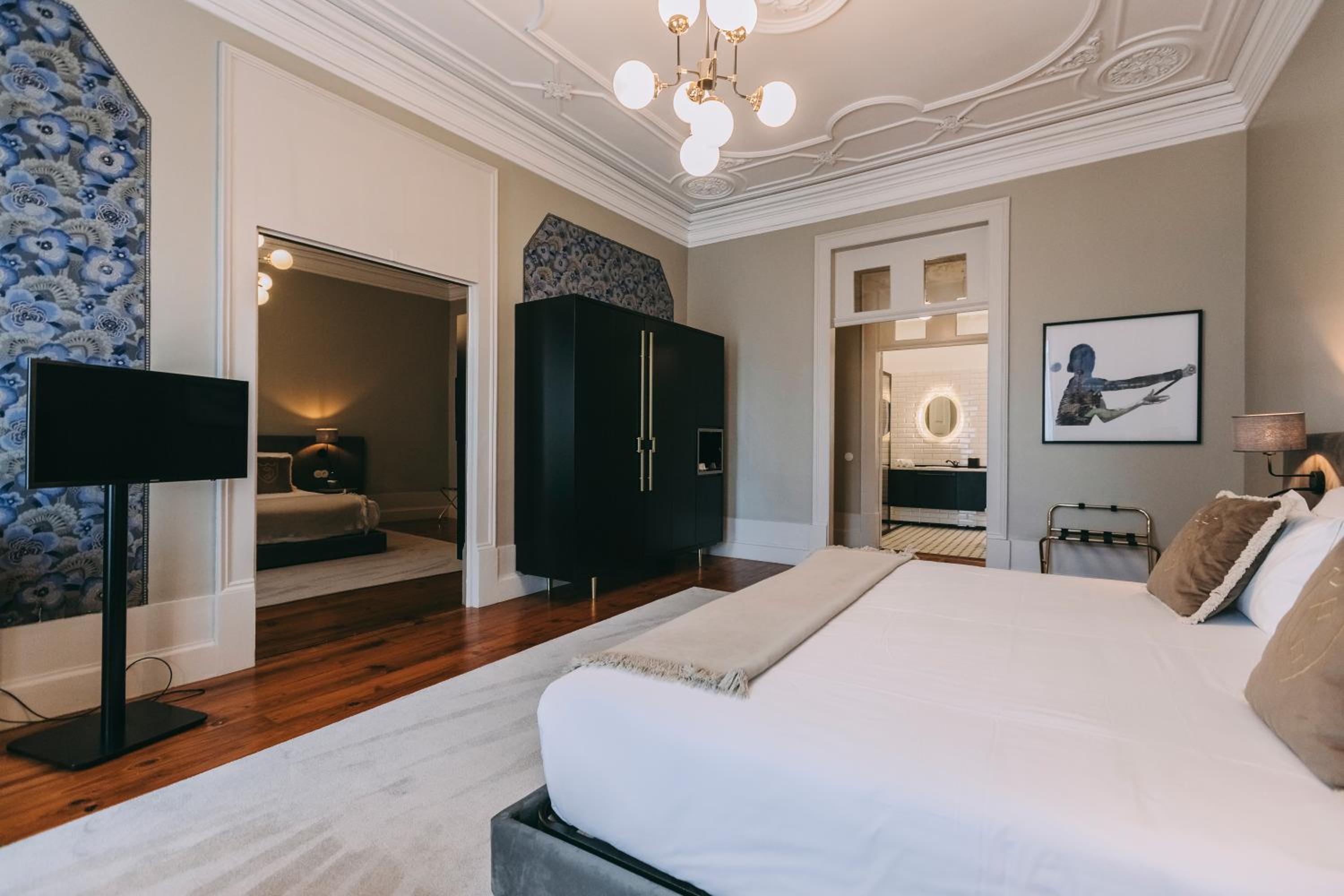 Double or Twin Room - Photo 12