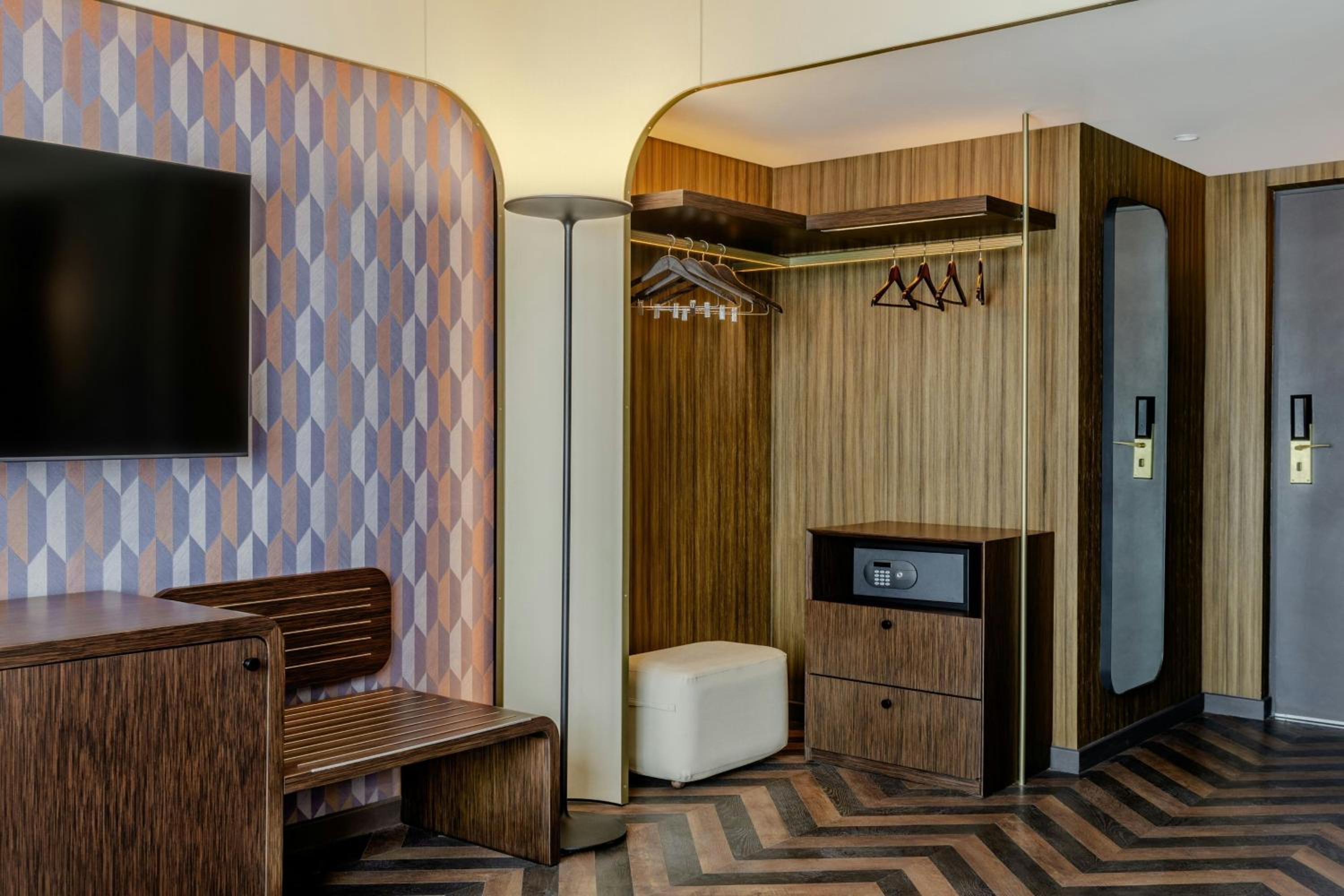 Executive King Room