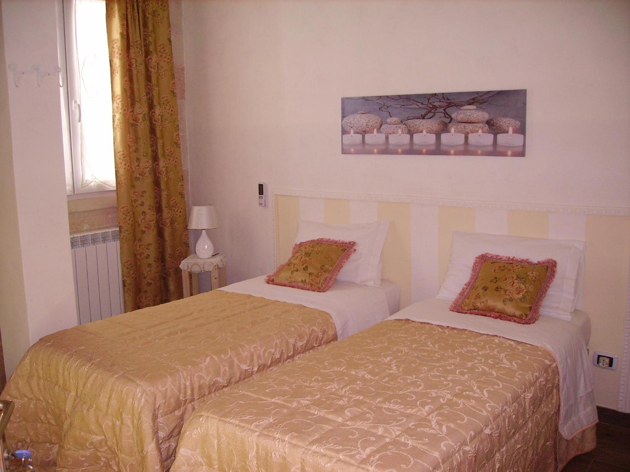 Deluxe Double or Twin Room photo 1