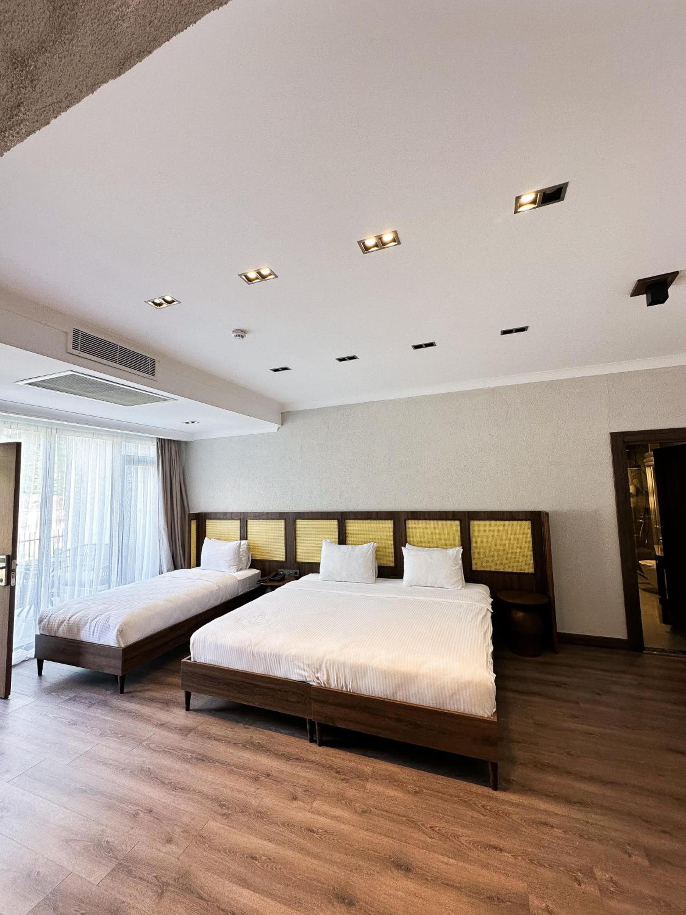 Standard Triple Room photo 3
