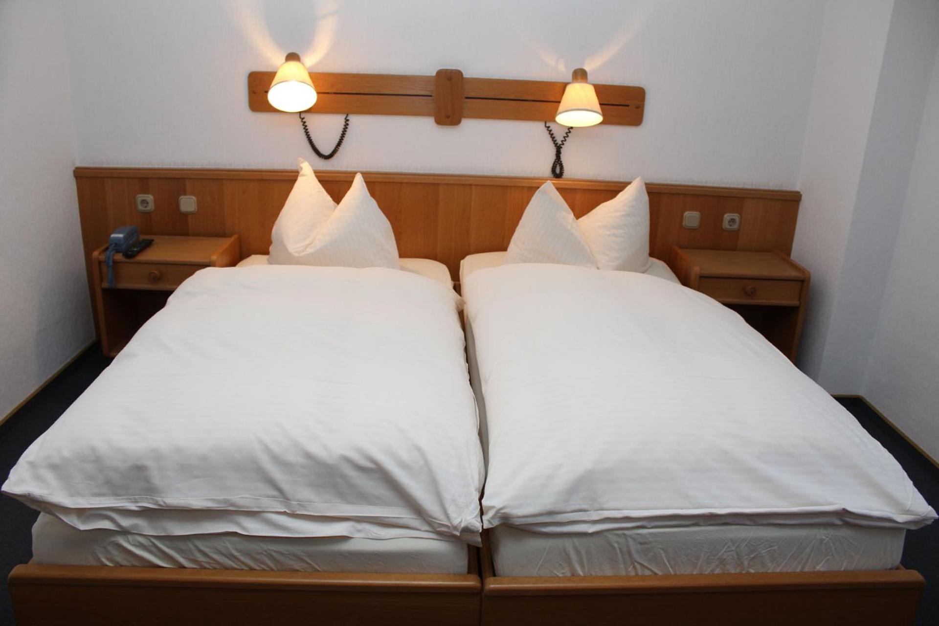 Double Room with Private Bathroom - Photo 1