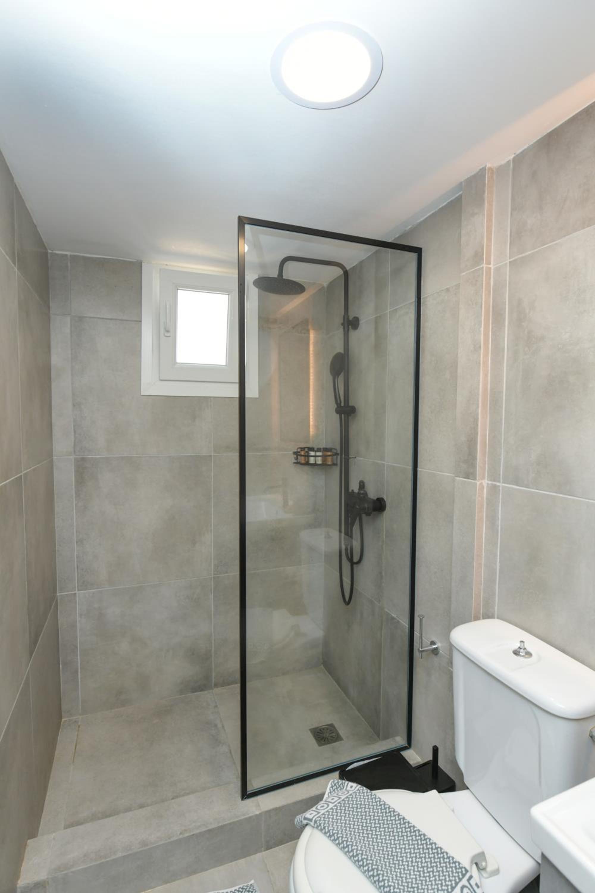 Quadruple Room - Photo 4