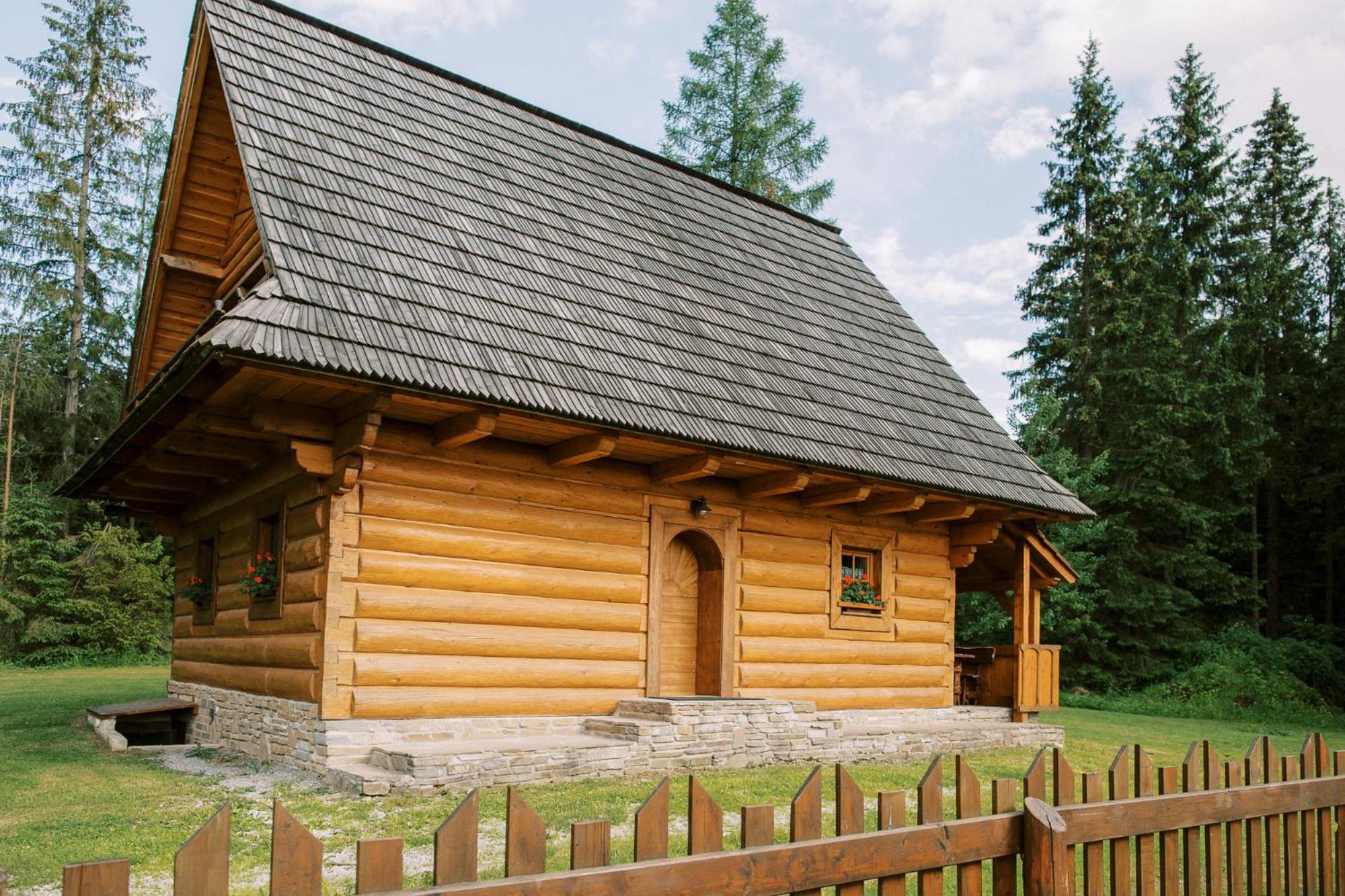 Three-Bedroom Chalet photo 2