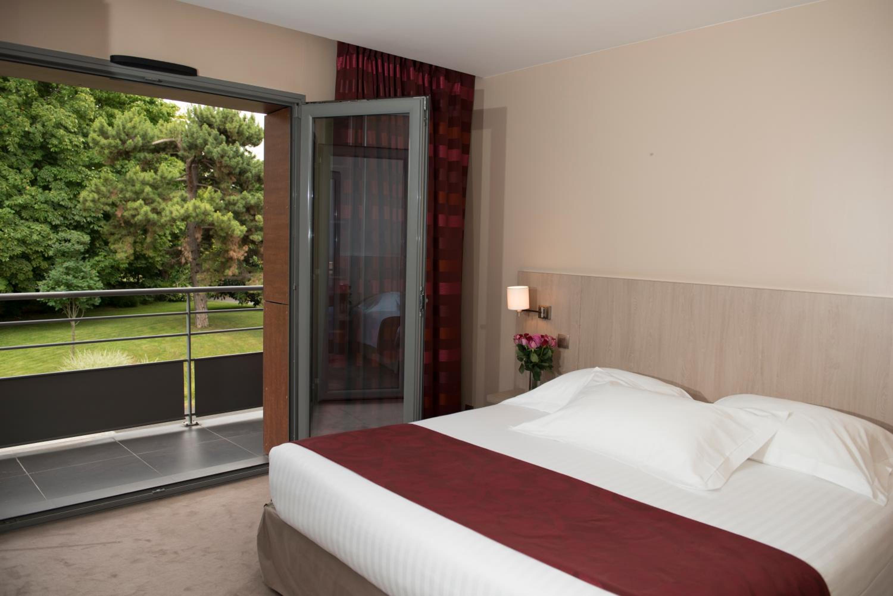 Double Room - Photo 2
