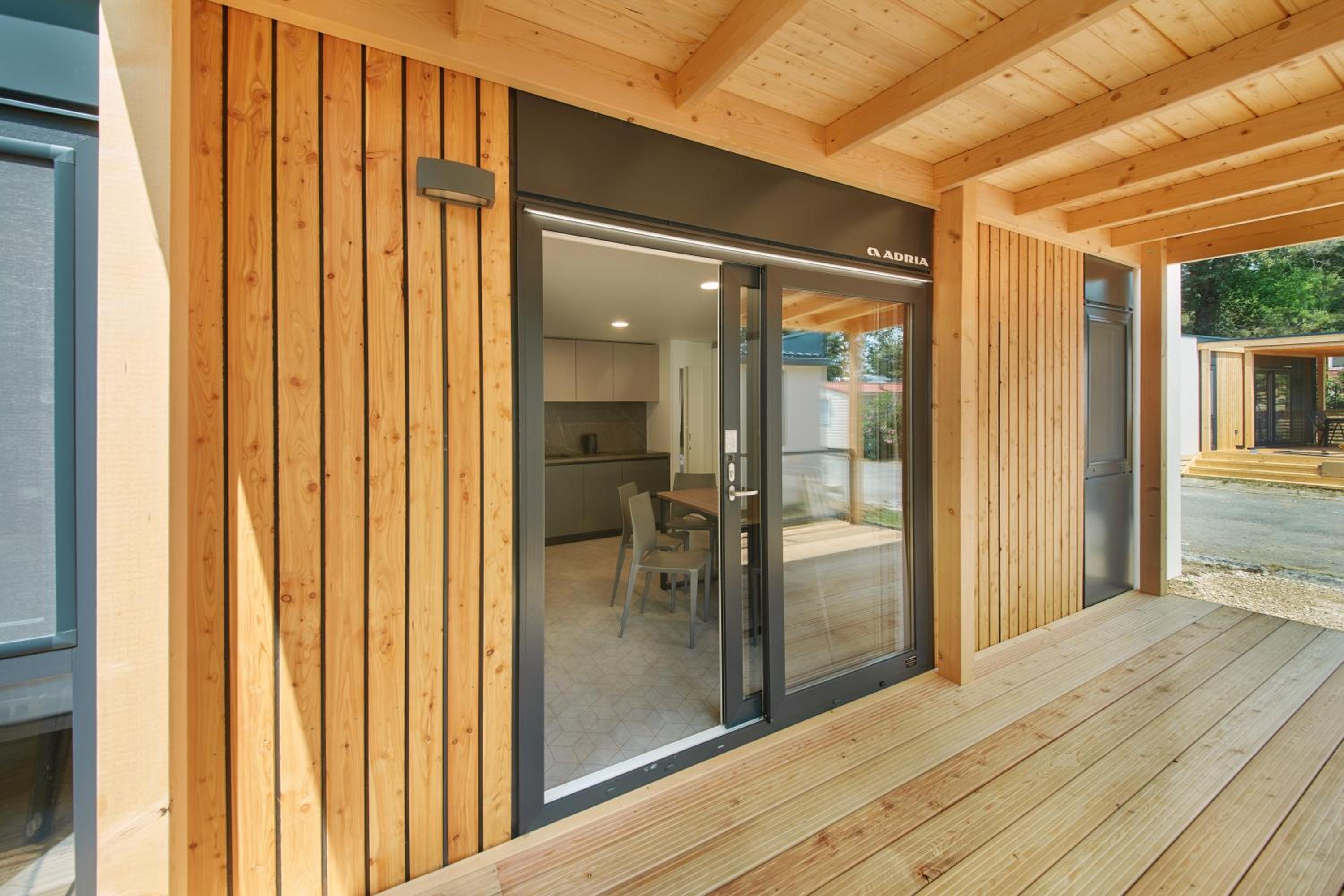 Family Mobile Home with Terrace - Photo 9