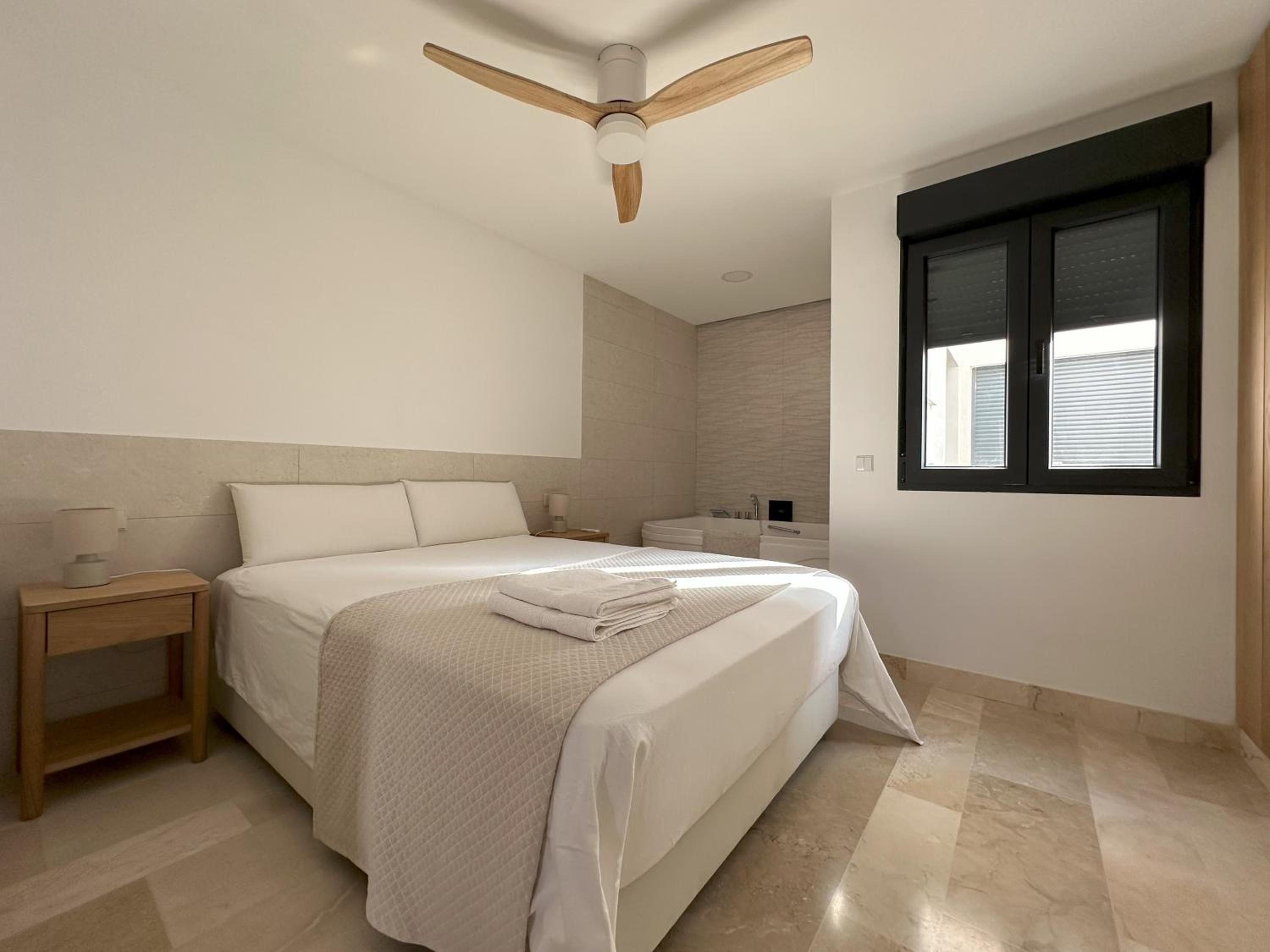 Superior One-Bedroom Apartment with Balcony