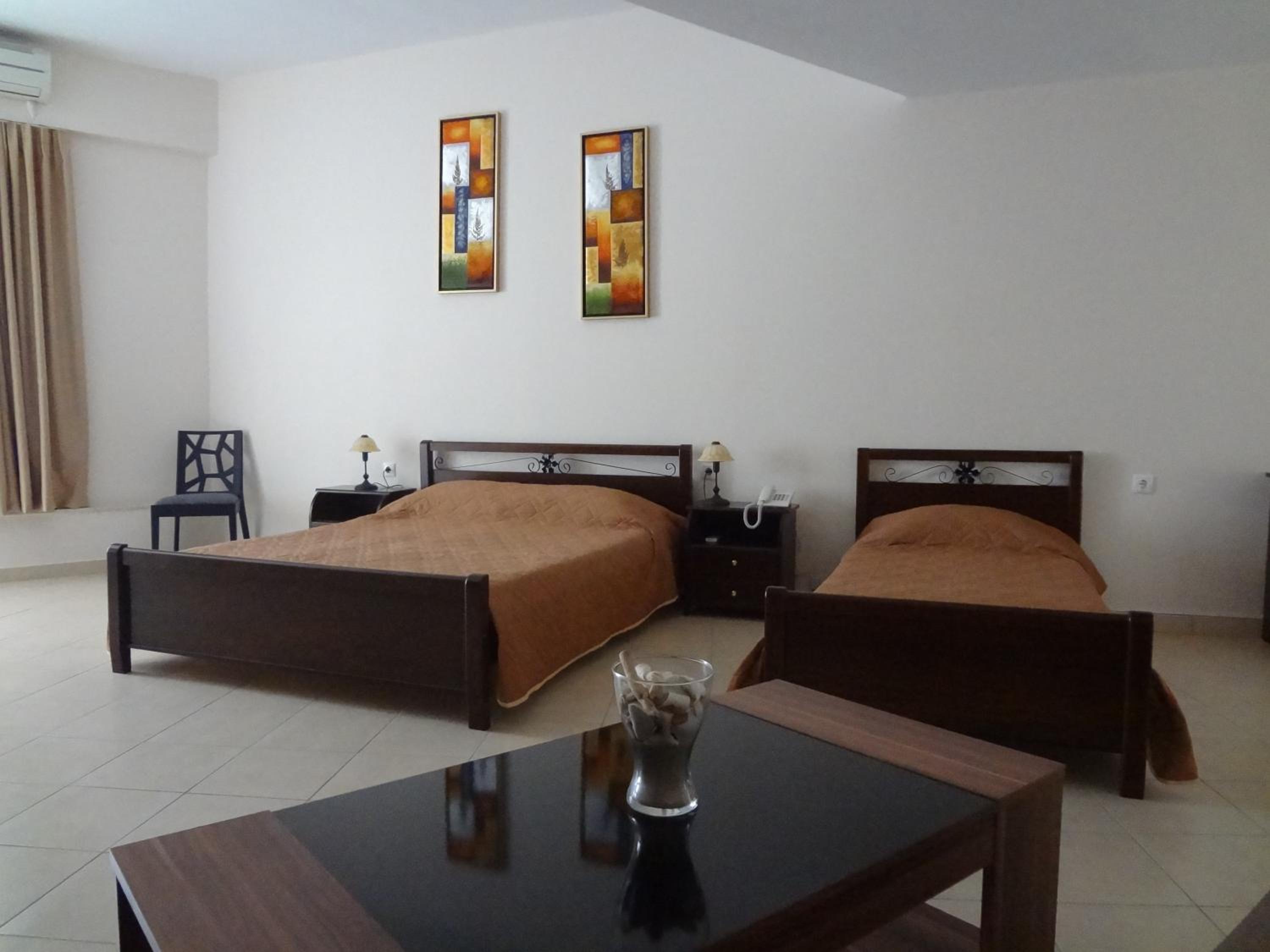 Triple Room - Photo 2
