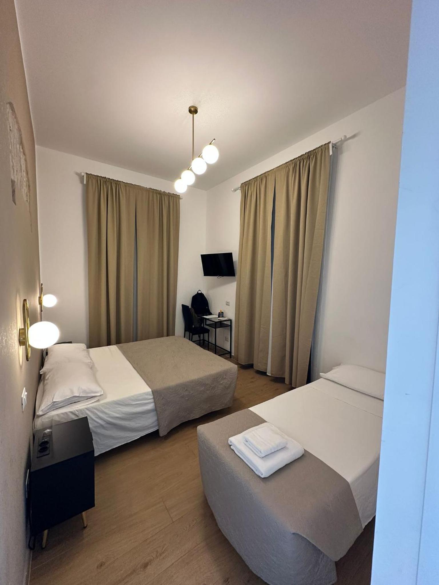 Superior Triple Room photo 3
