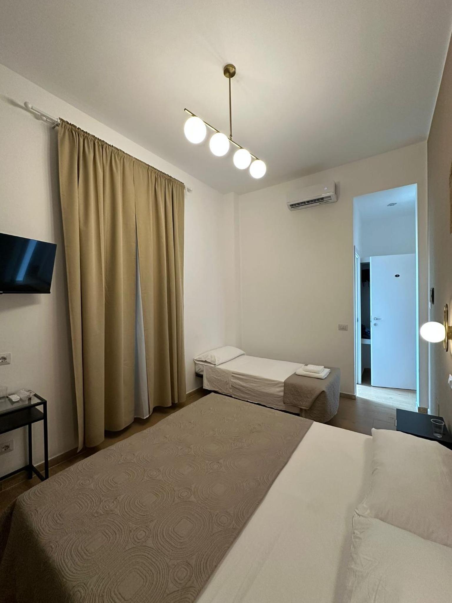 Superior Triple Room photo 2