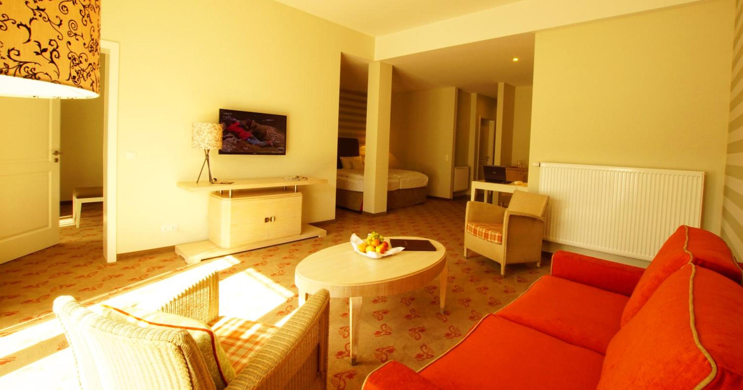 Family Room photo 2