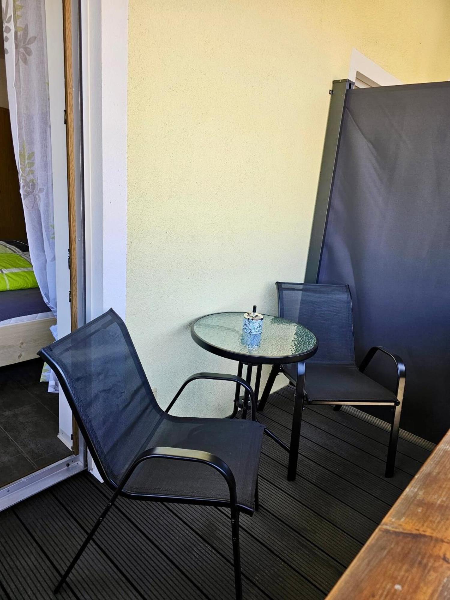 Apartment photo 2