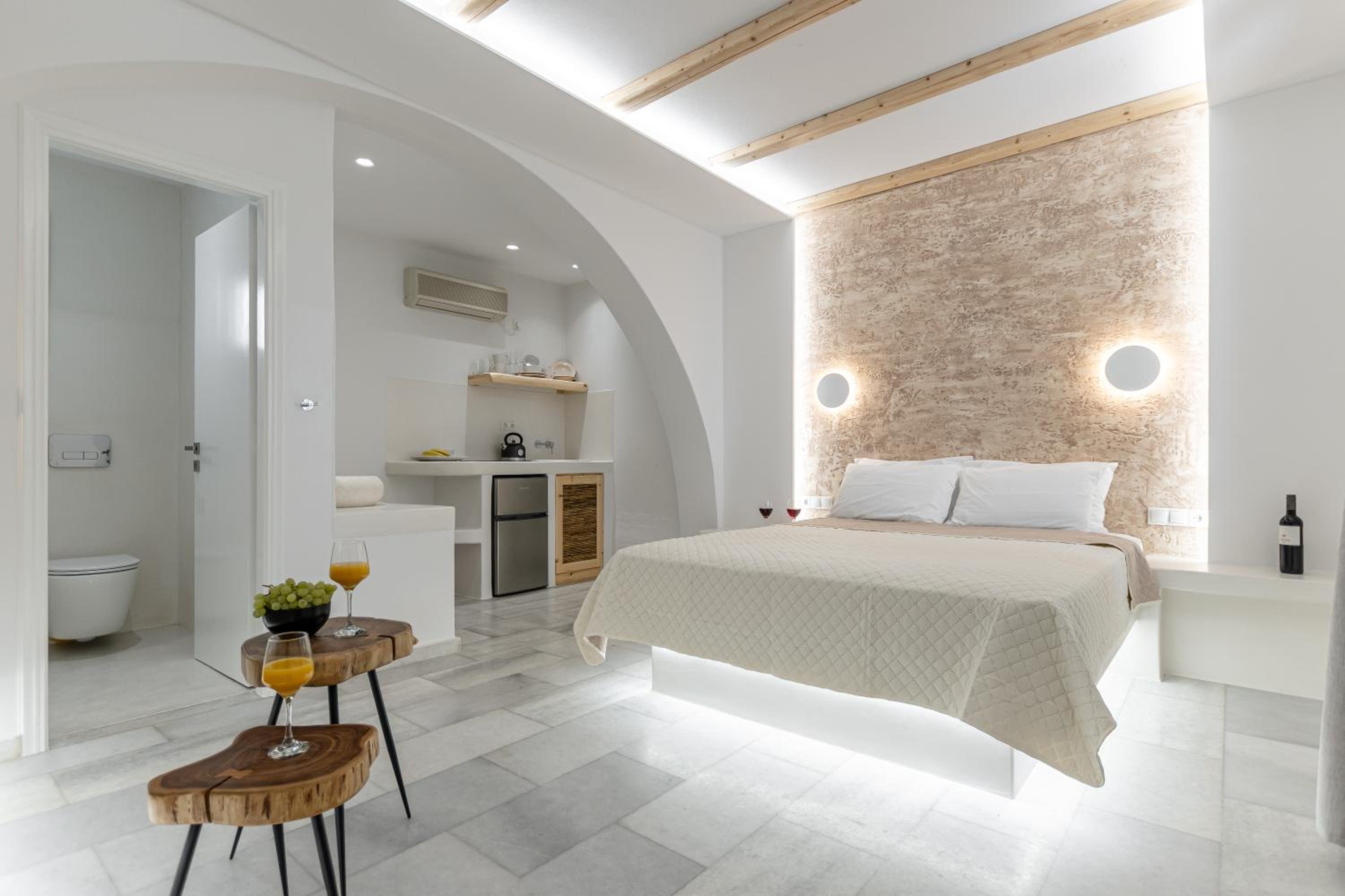 Studio with Garden View