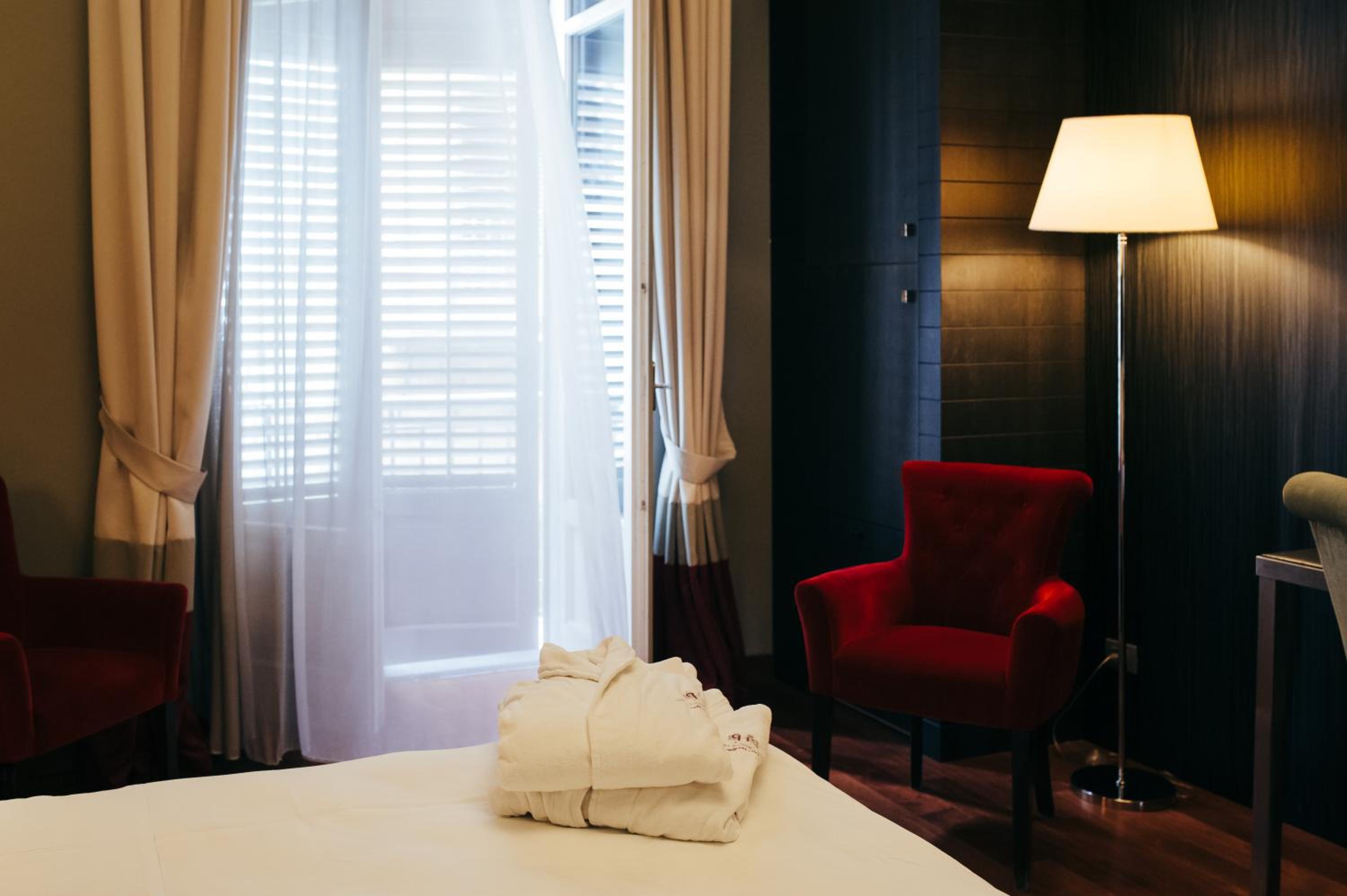 Classic Double or Twin Room - Photo 3