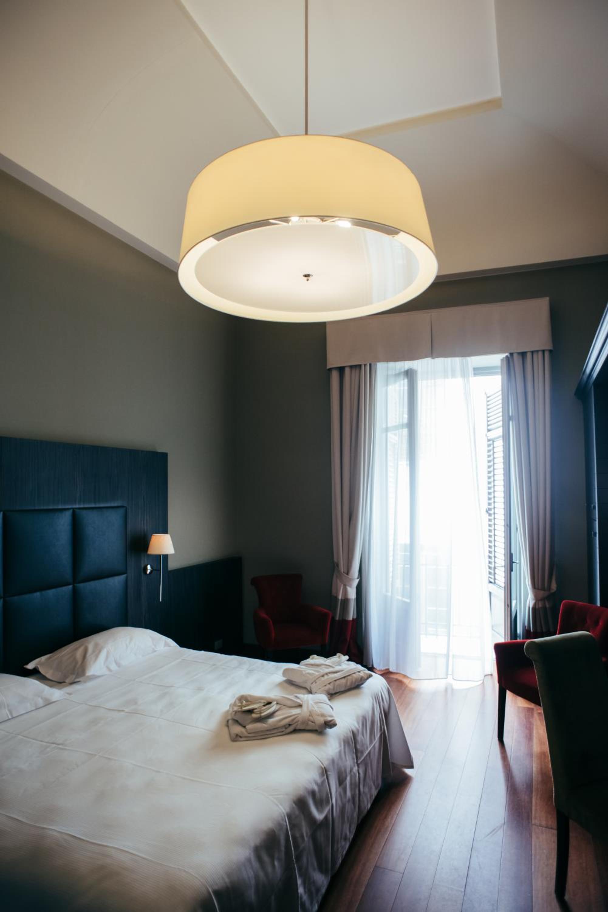 Superior Double or Twin Room - Photo 12