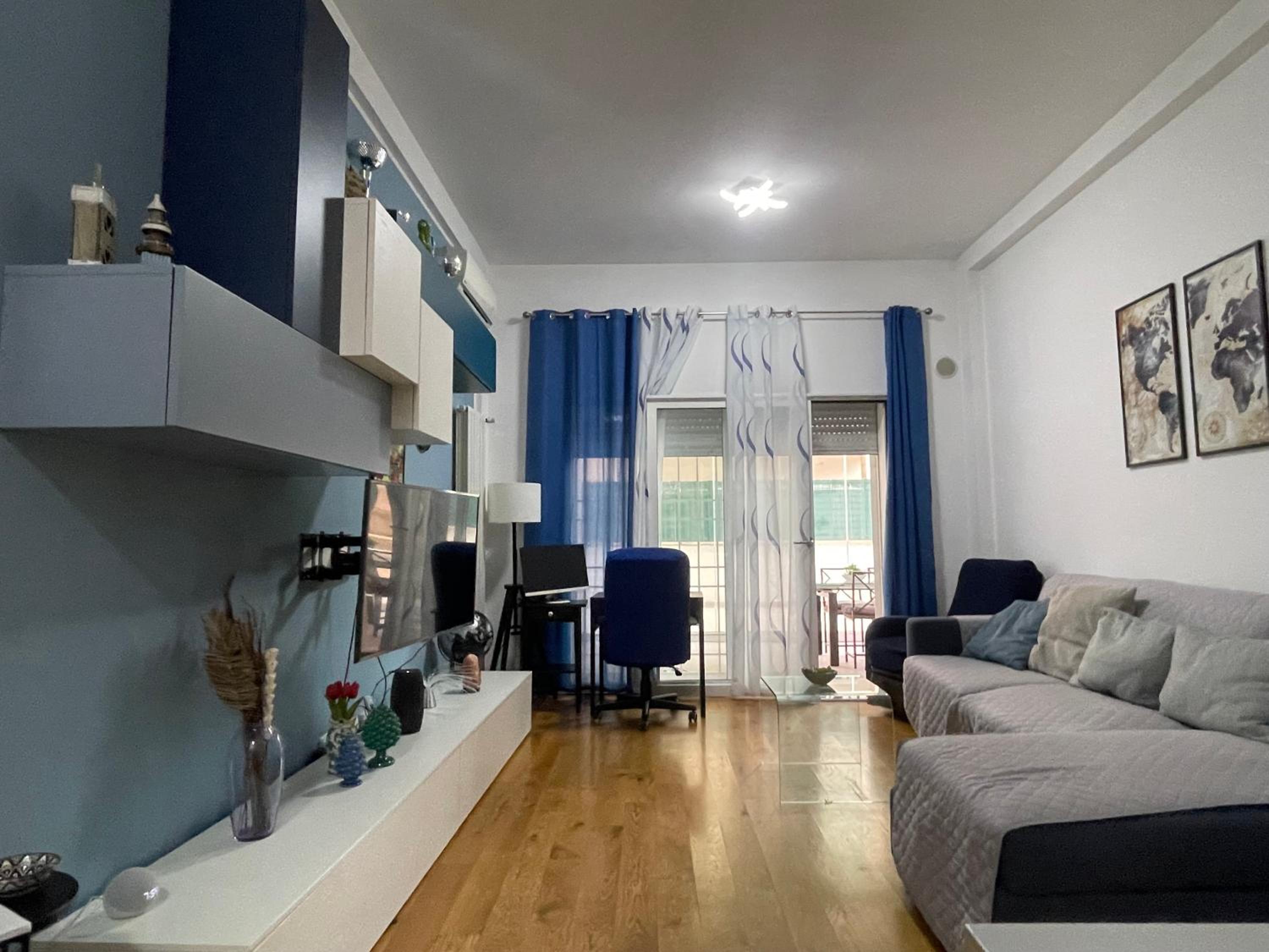 Apartment with Privated Patio