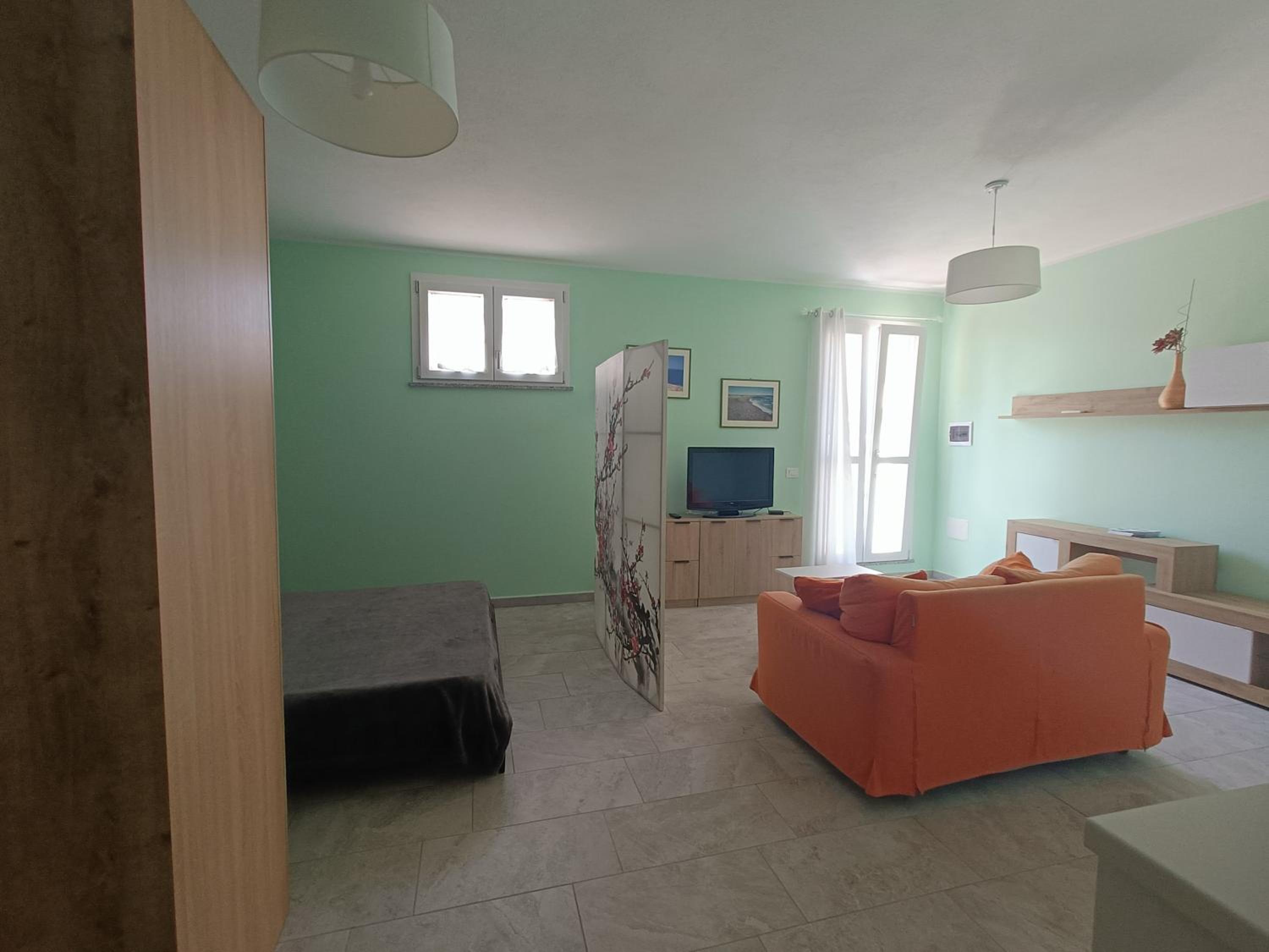 Deluxe Room (2 Adults + 1 Child)