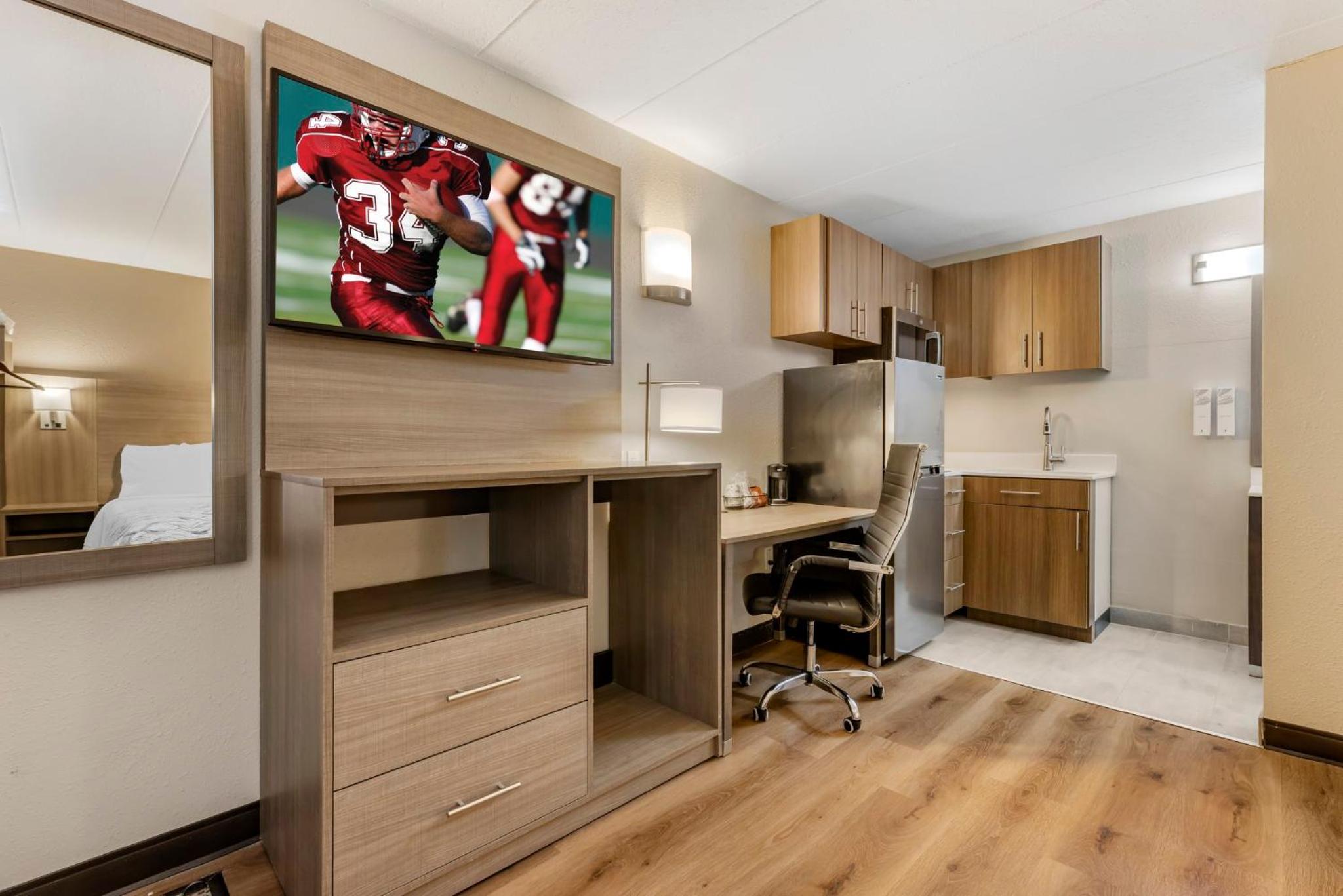 Superior King Room with Kitchen Non-Smoking photo 2