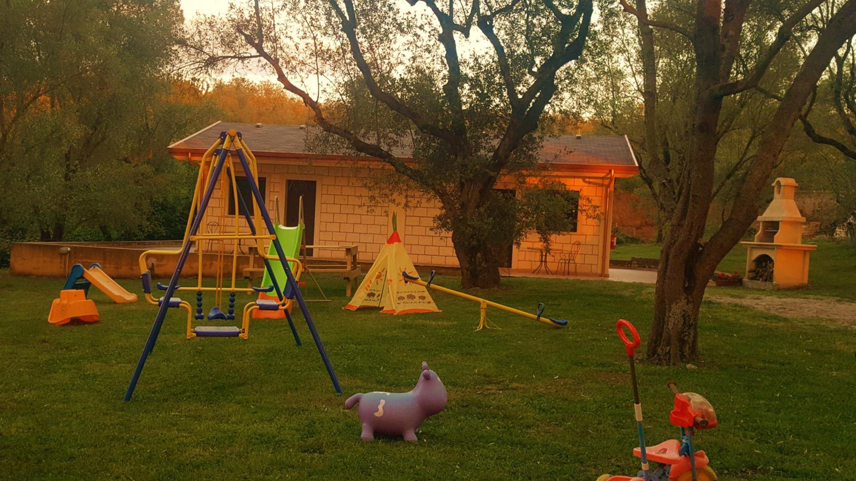 Family Studio - Photo 23