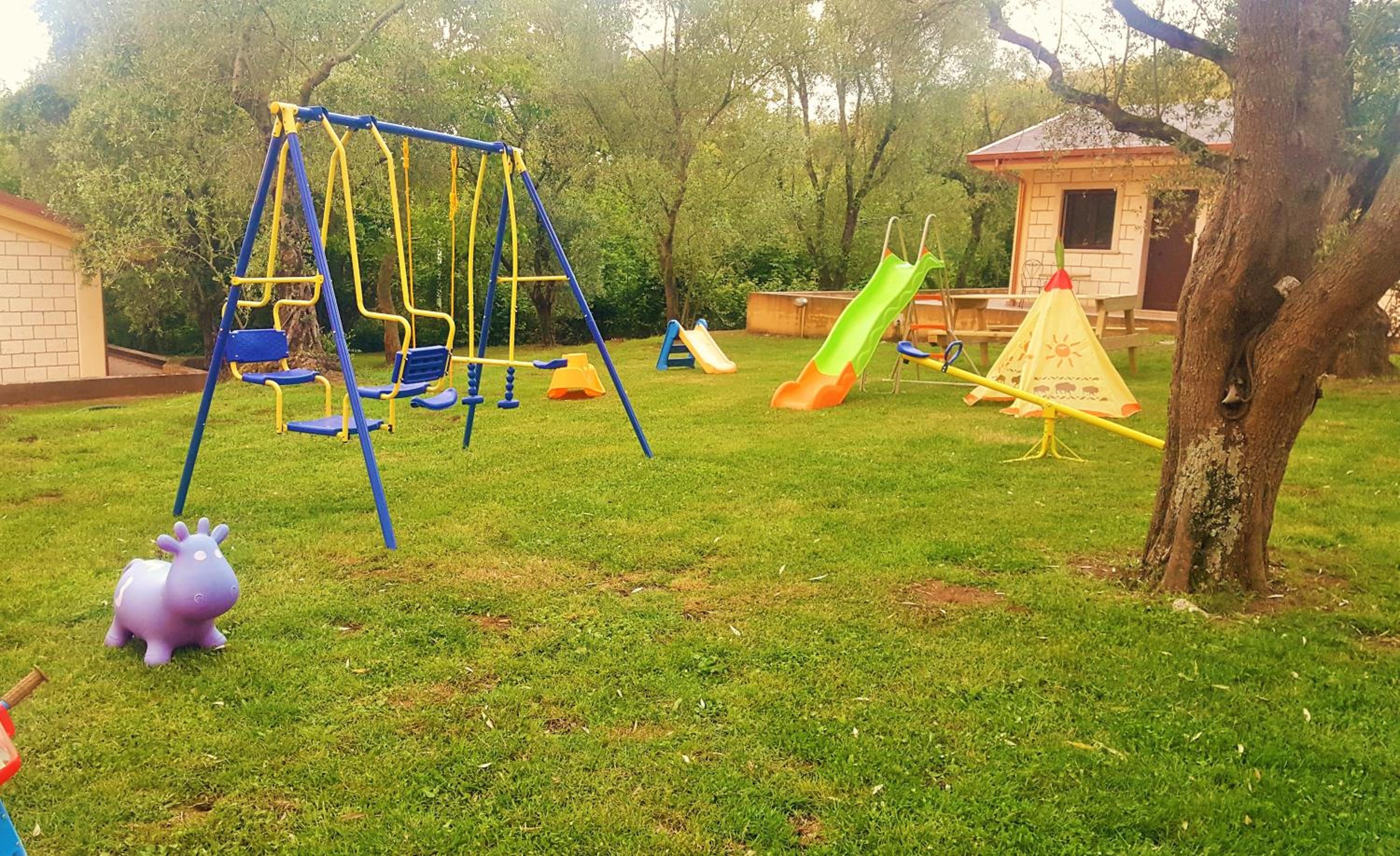 Family Studio - Photo 33