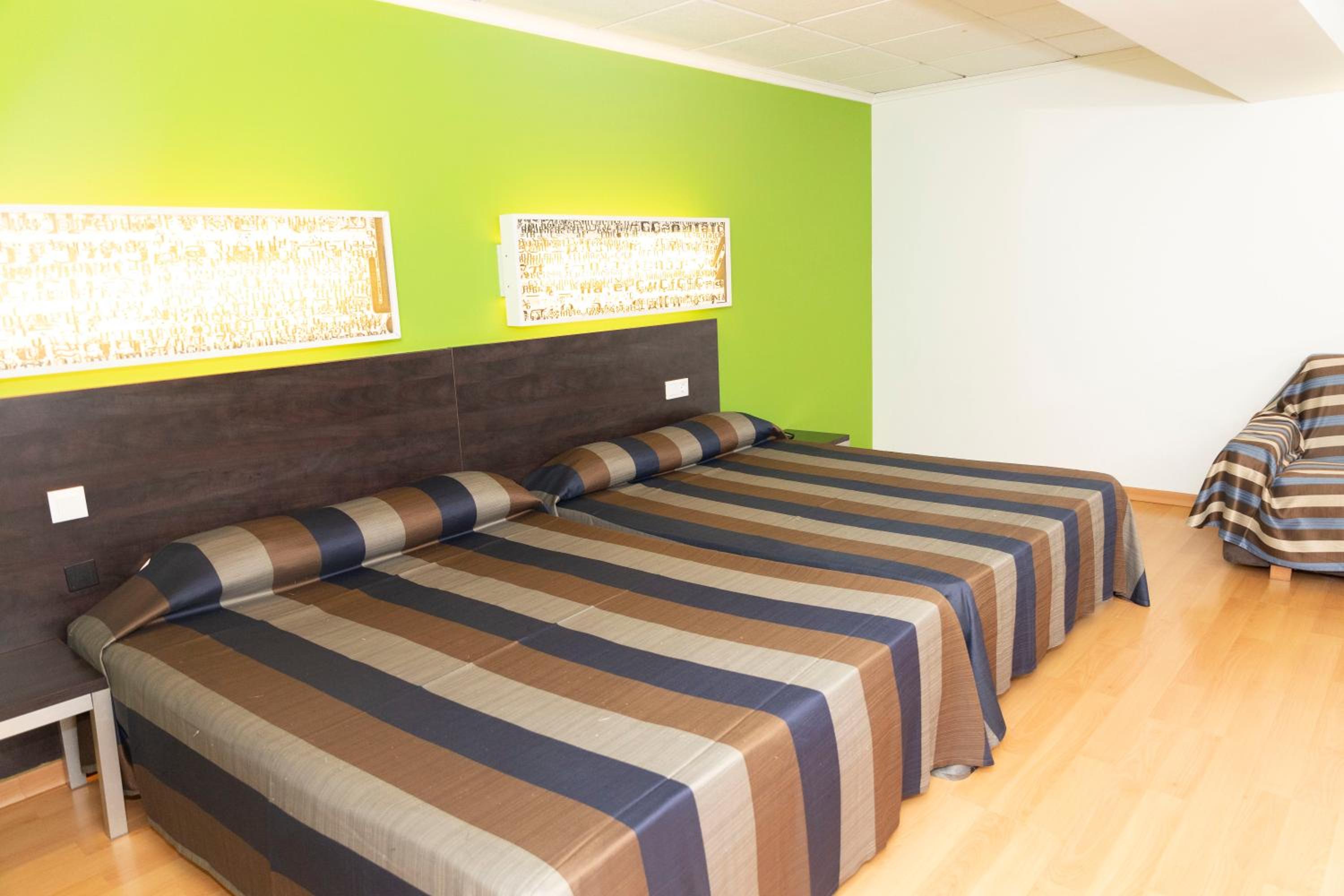 Standard Double Room - Photo 1