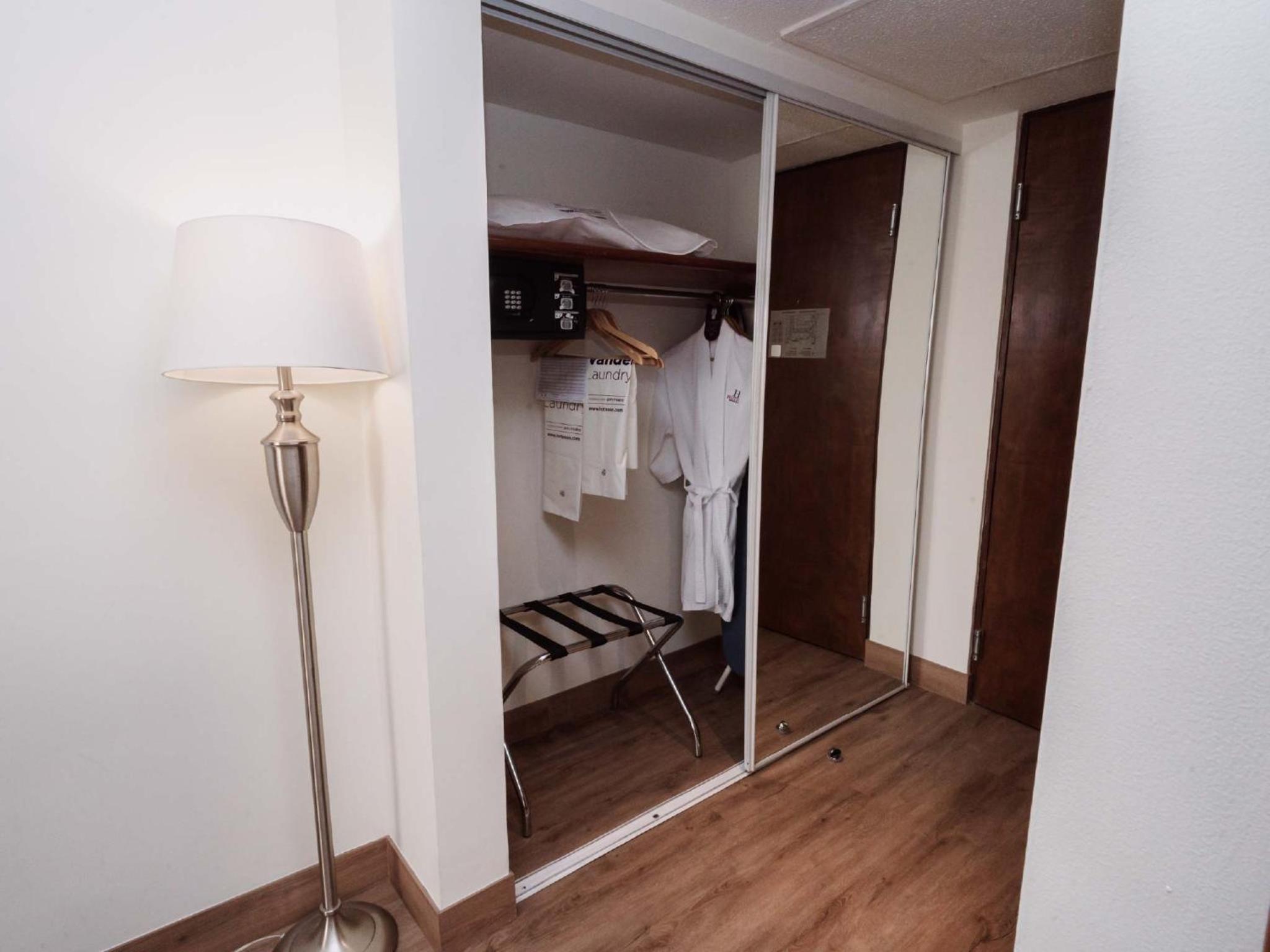 Superior Queen Room
