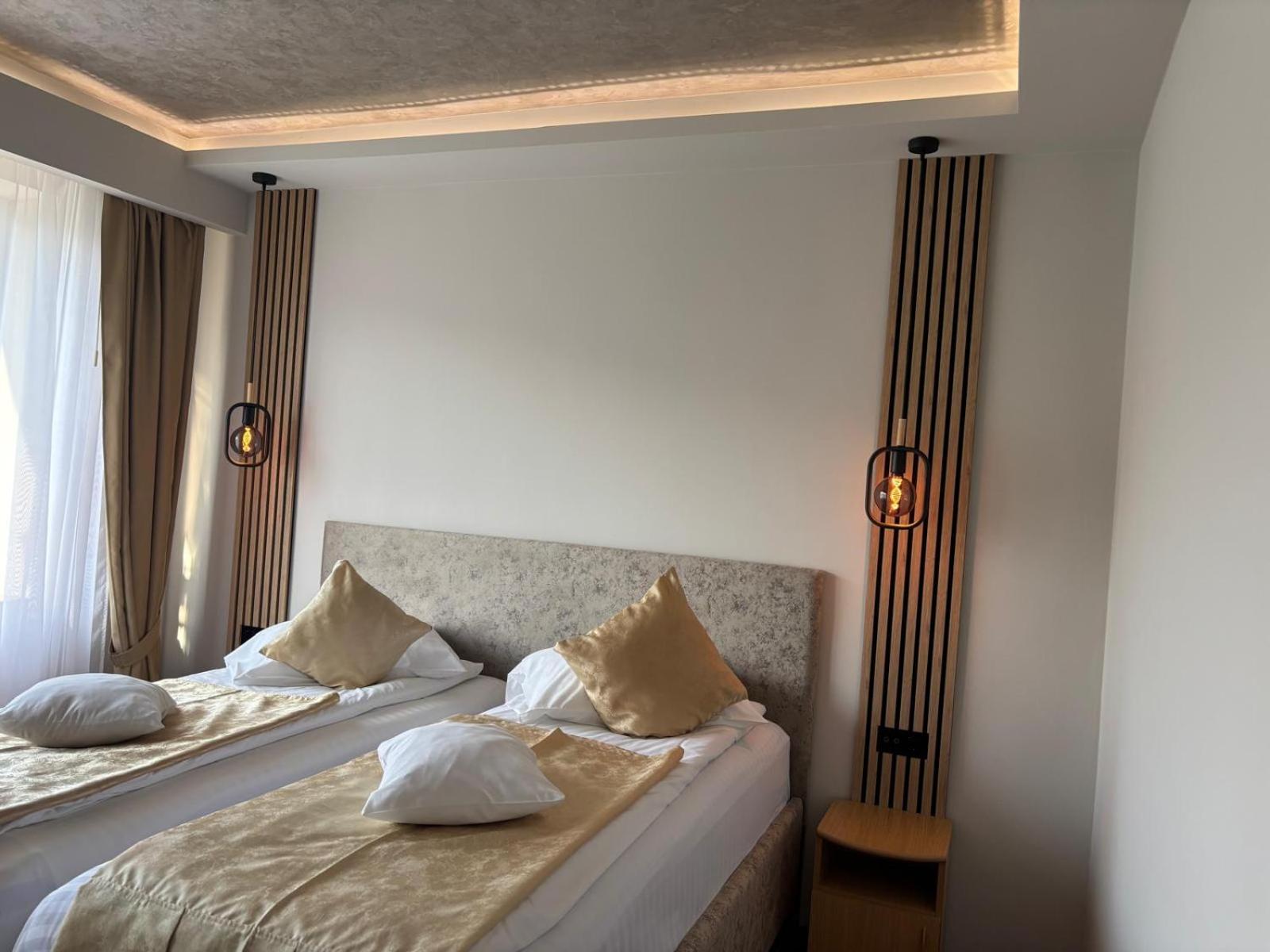 Economy Twin Room photo 1