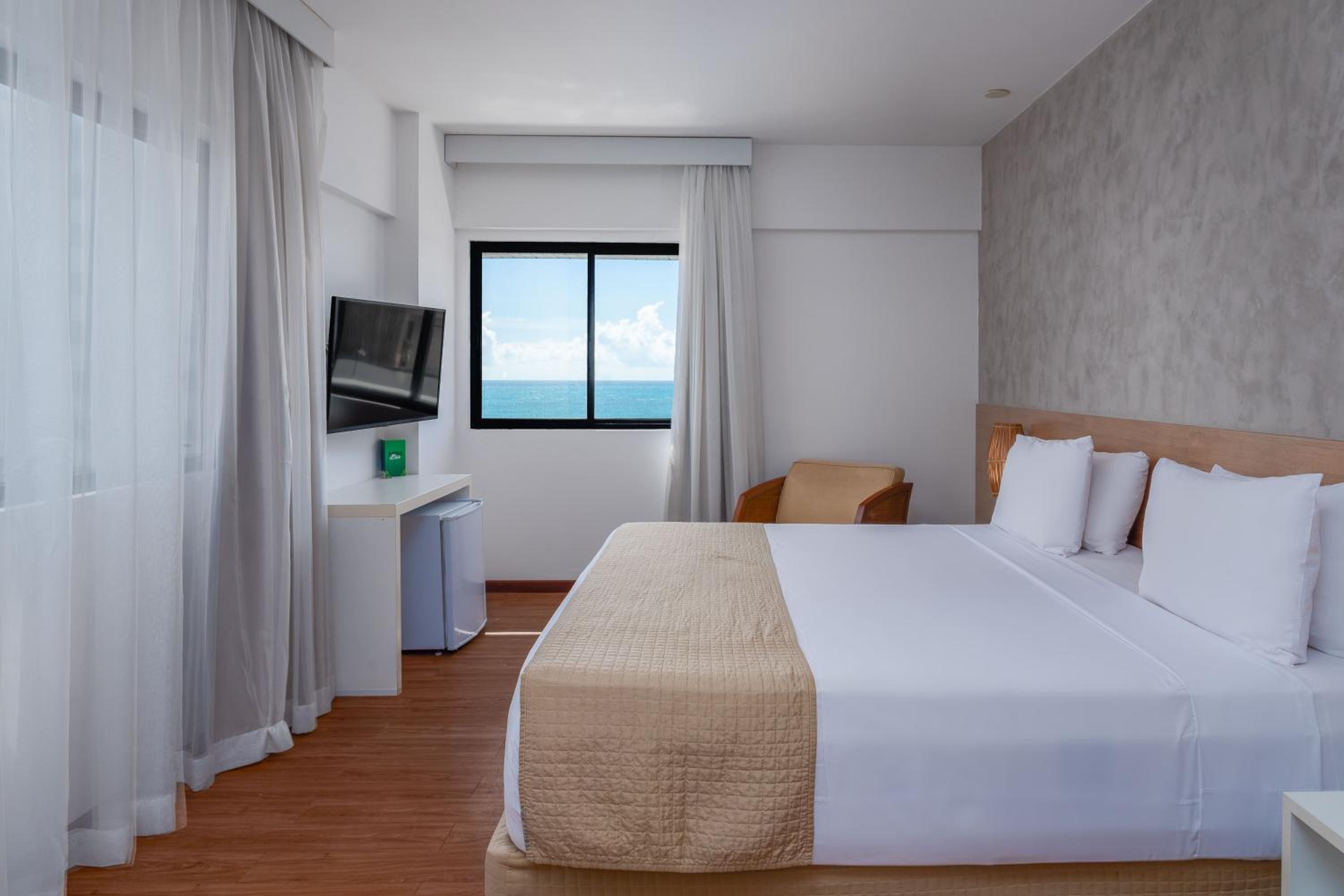Double Room with Sea View - Photo 1