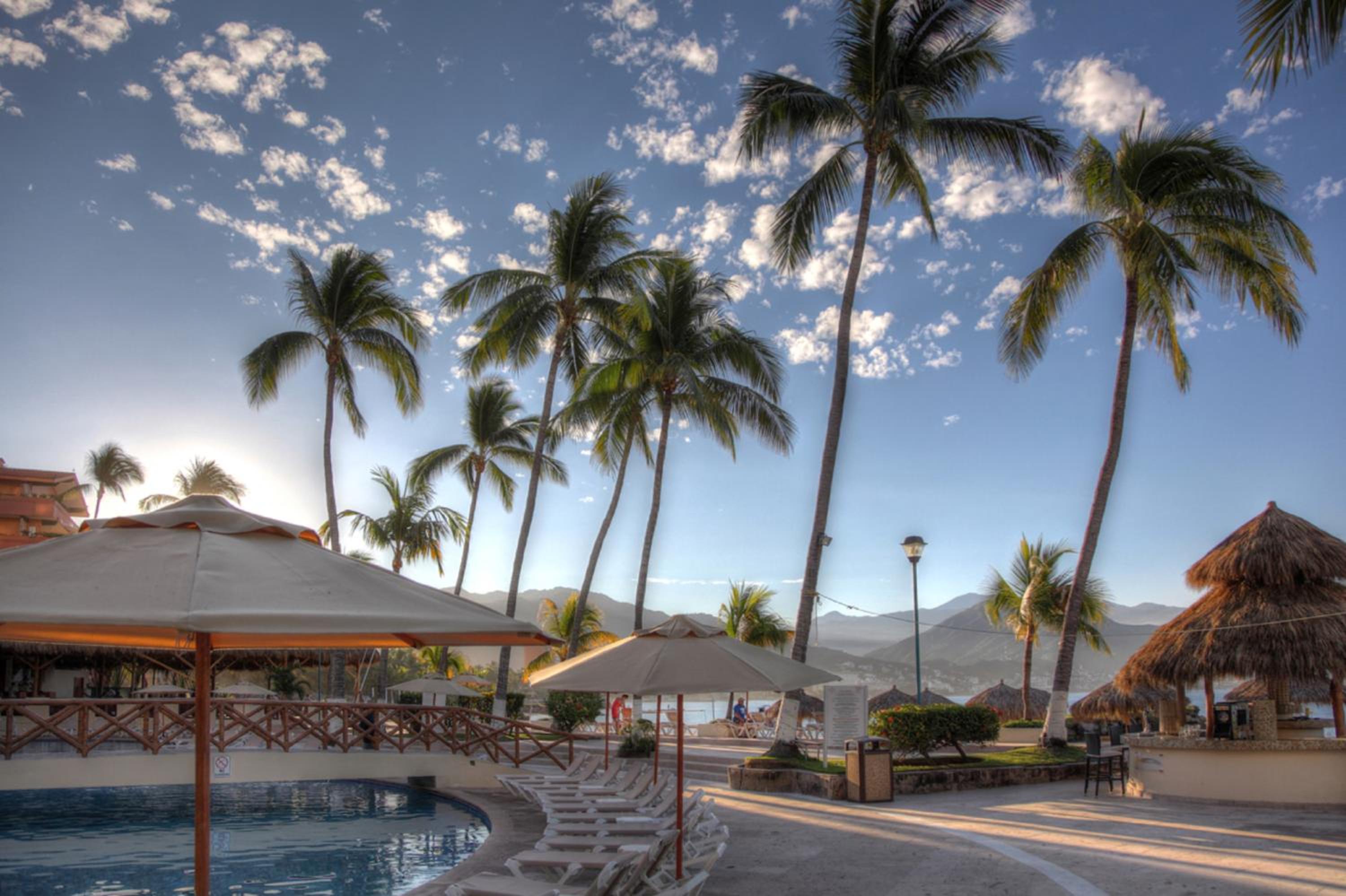 Deluxe Resort View King - Photo 4